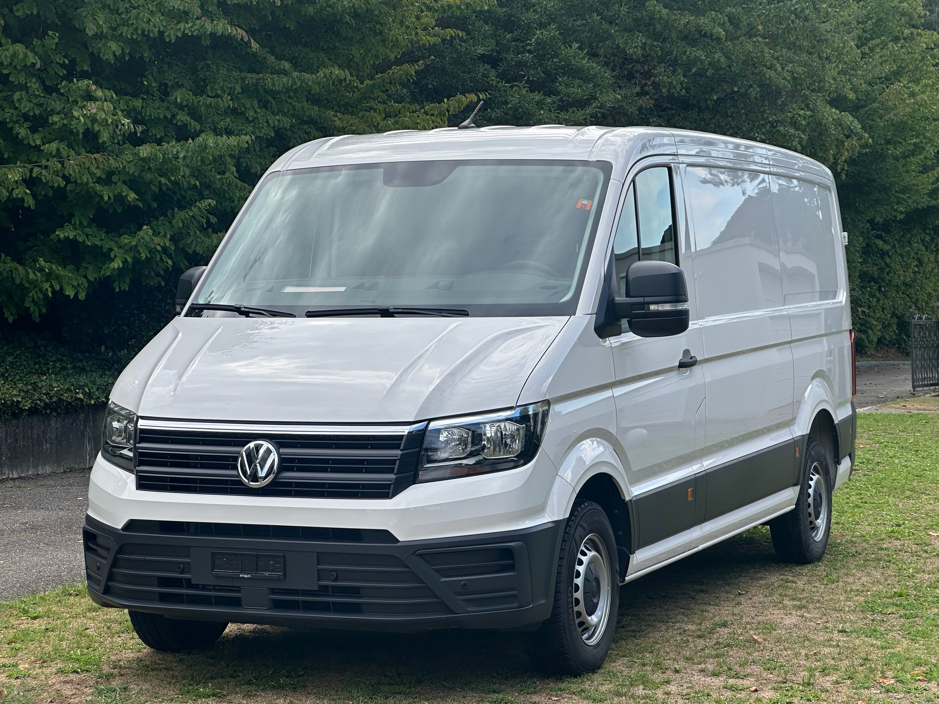 VW Crafter 35 2.0 TDI L4-image-1