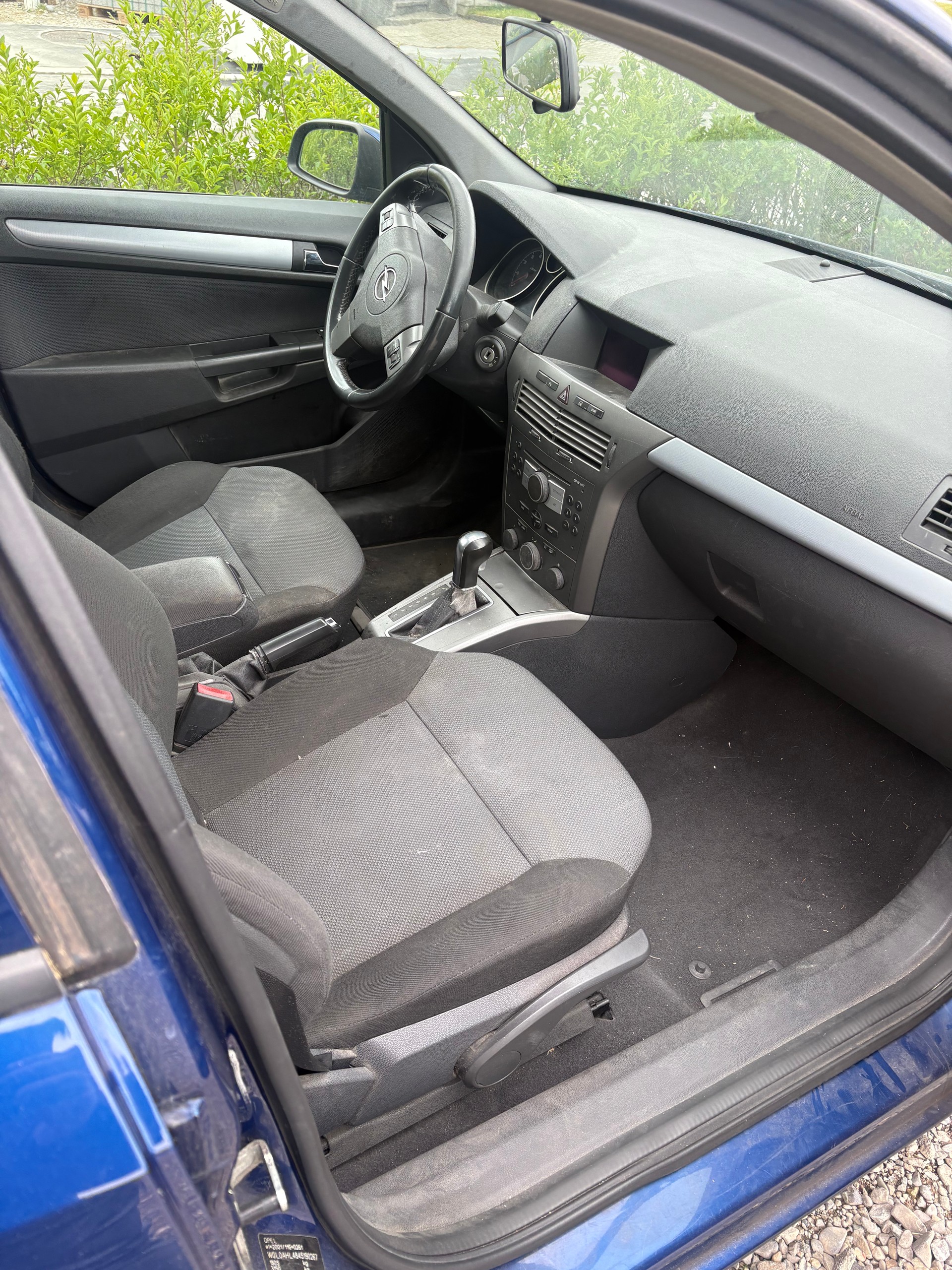 OPEL Astra 1.8i 16V Enjoy-image-4