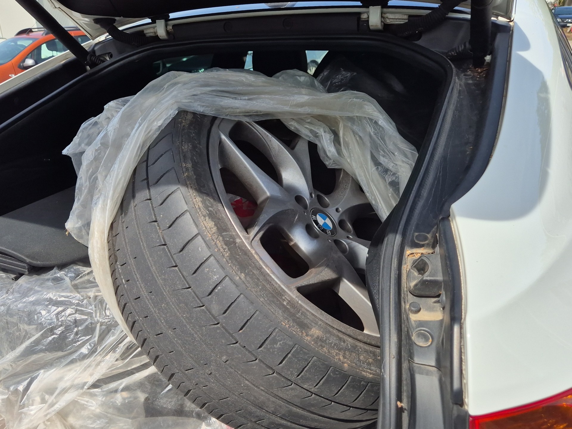 BMW X6 xDrive 40d Steptronic-image-13
