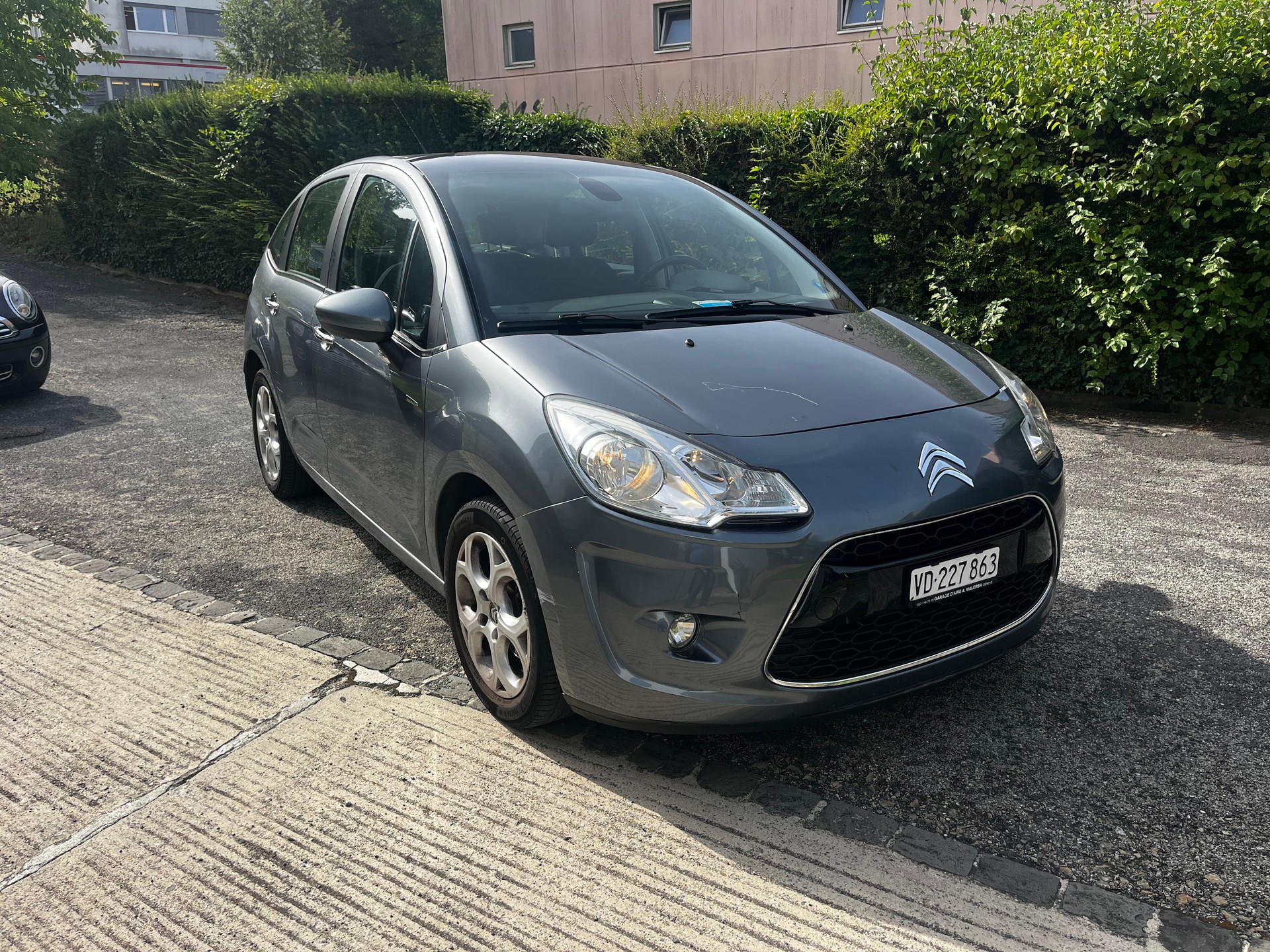 CITROEN C3 1.6i 16V Exclusive Automatic-image-0