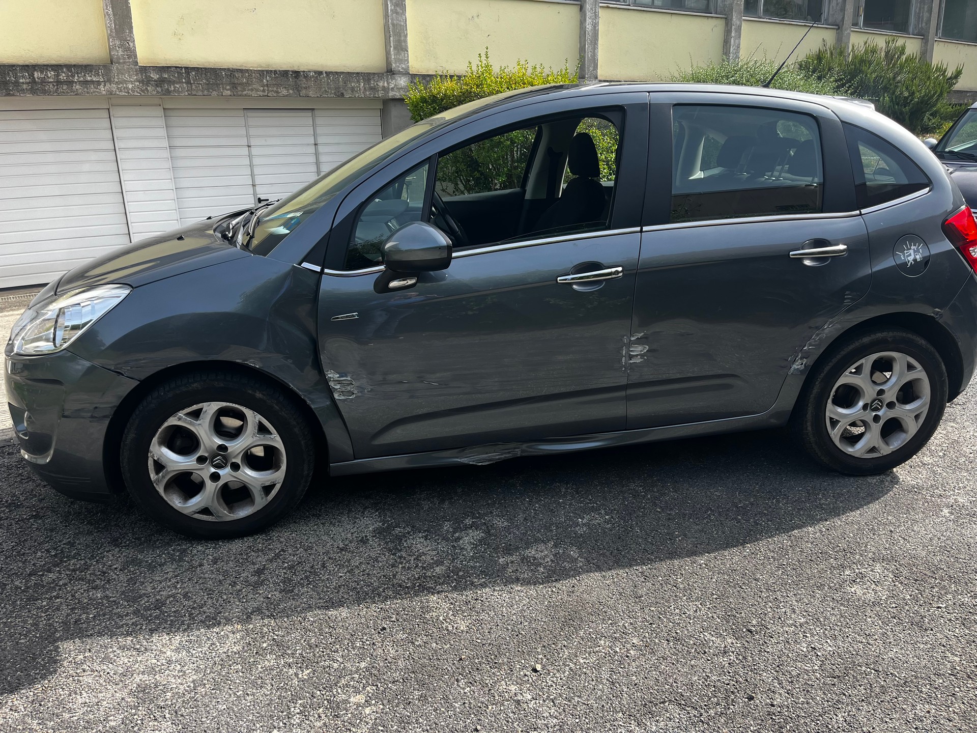 CITROEN C3 1.6i 16V Exclusive Automatic-image-3