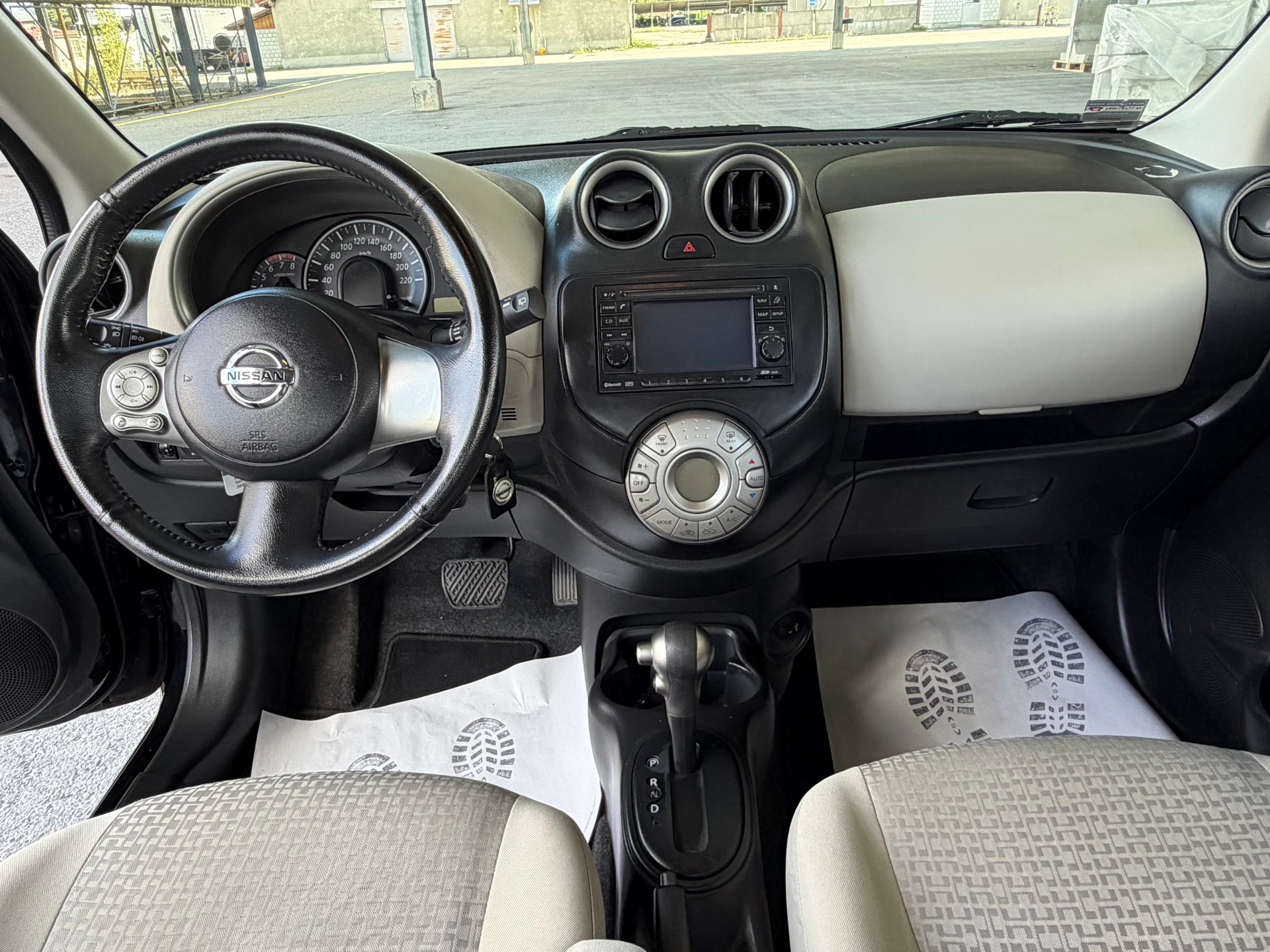 NISSAN Micra 1.2 DIG-S Salt&Pepper CVT-image-12
