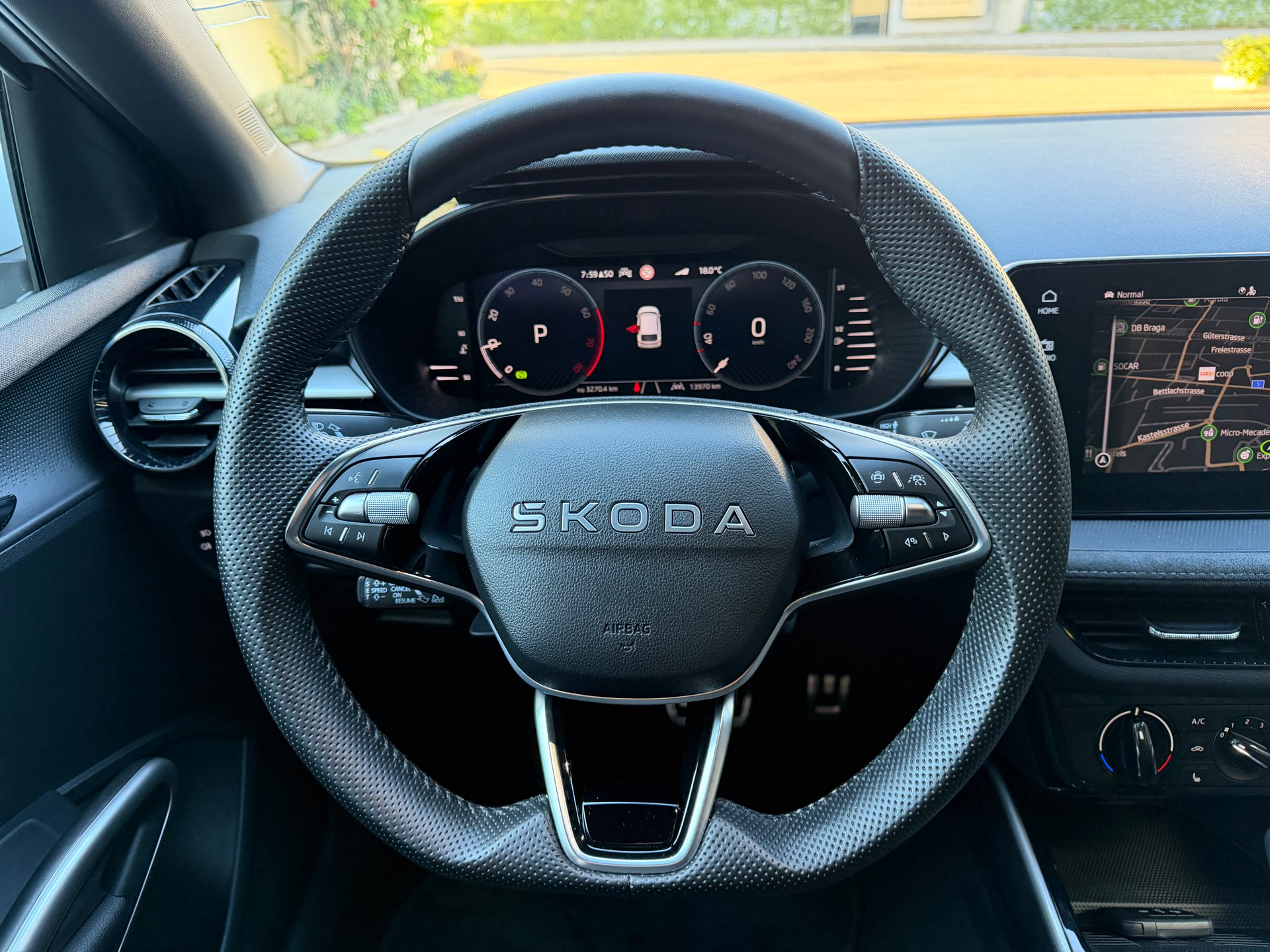 SKODA Fabia 1.0 TSI Selection DSG-image-14