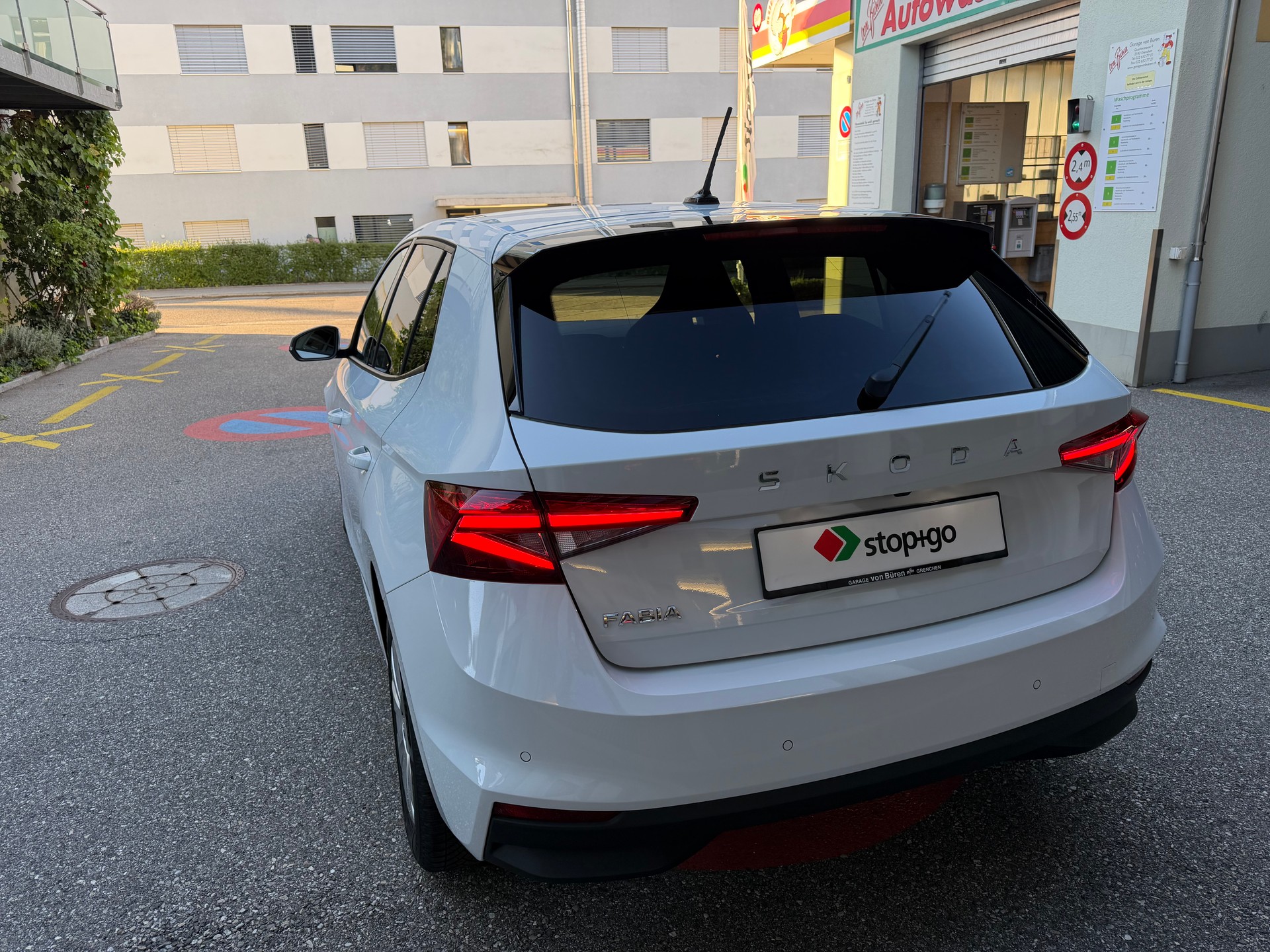SKODA Fabia 1.0 TSI Selection DSG-image-3