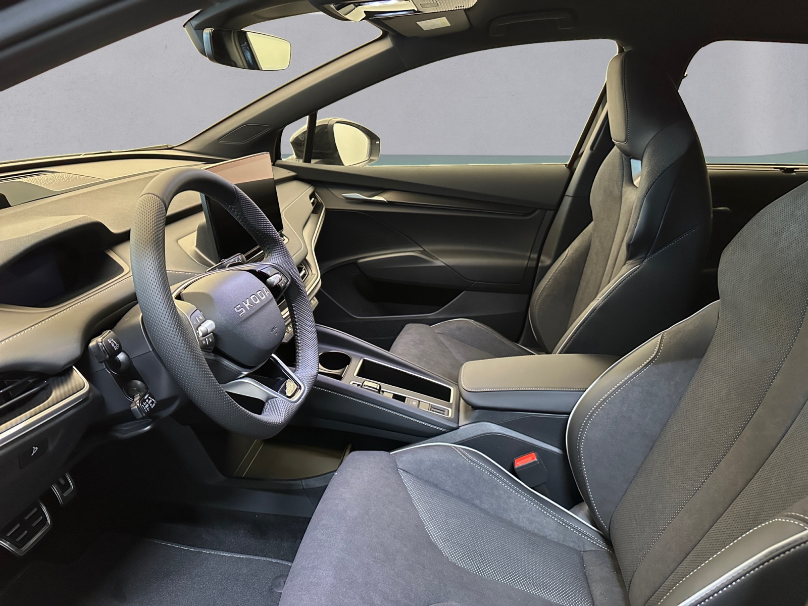 SKODA Elroq 85x Sportline 4x4-image-8