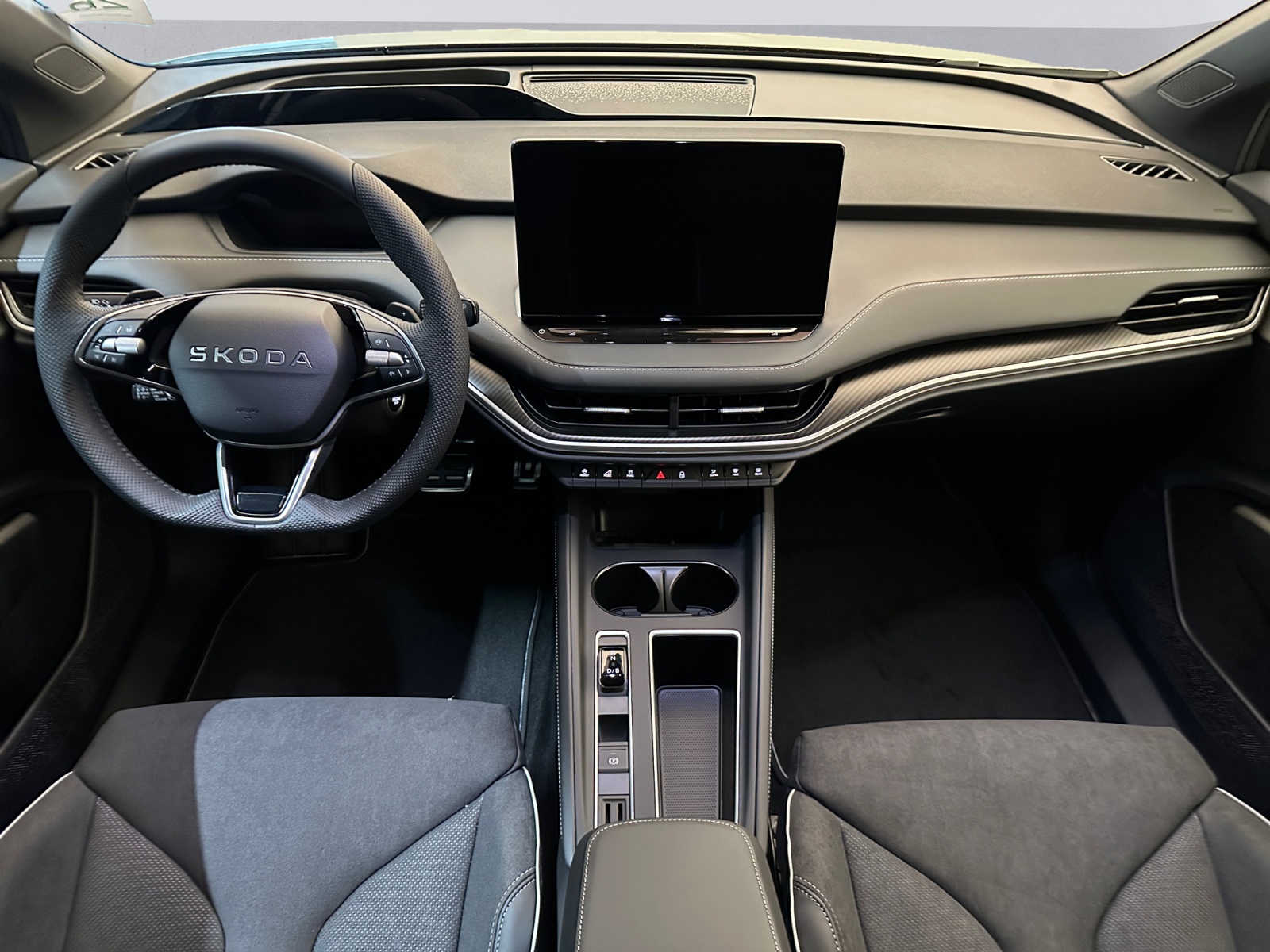 SKODA Elroq 85x Sportline 4x4-image-9