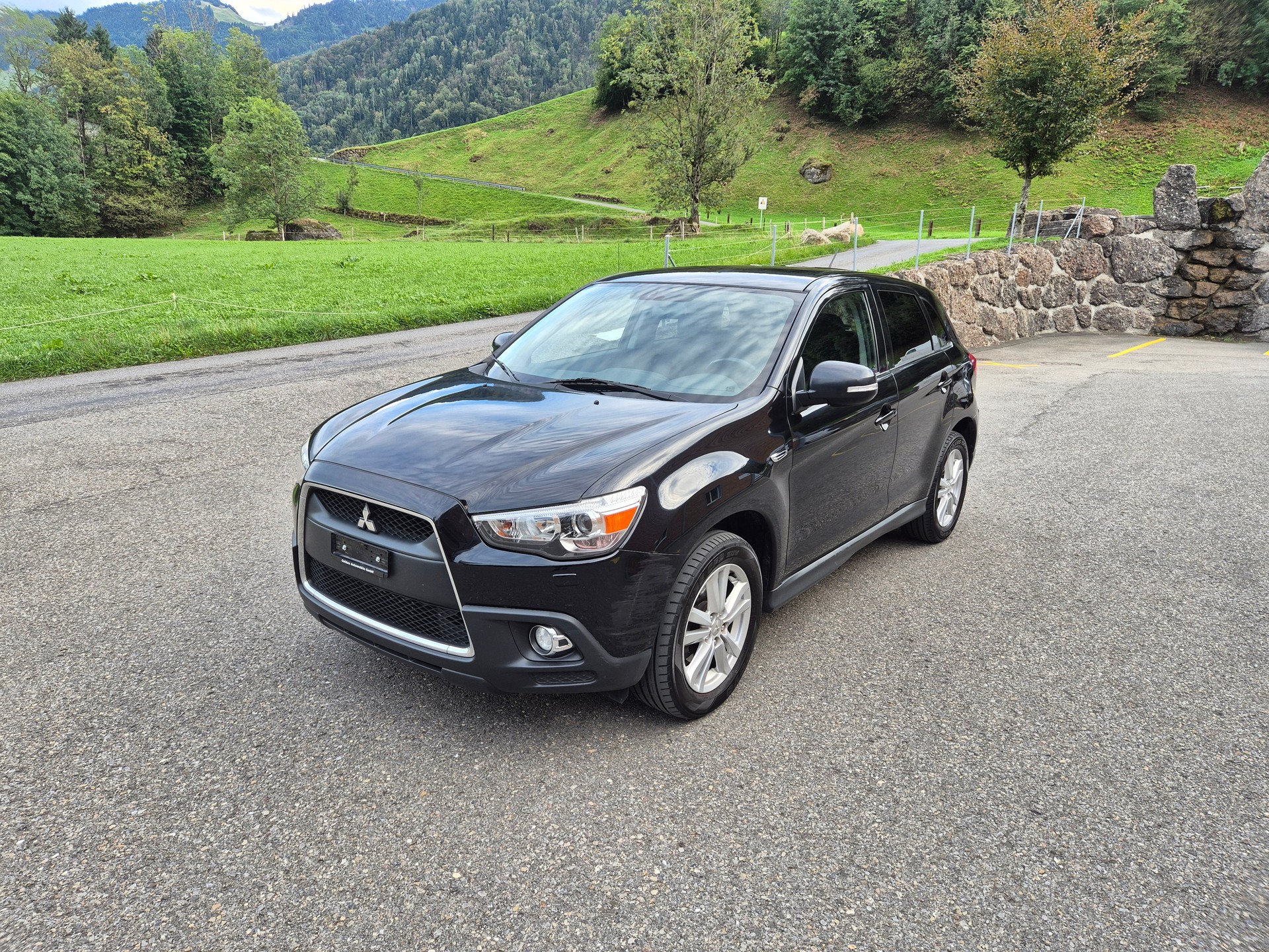 MITSUBISHI ASX 1.8 DID Inform 4WD-image-0