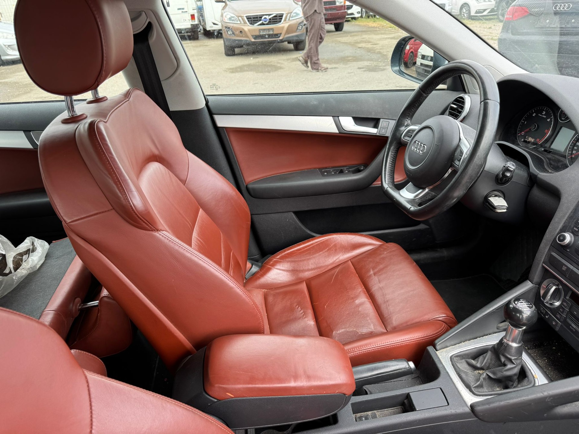 AUDI A3 Sportback 2.0 TDI Ambition quattro-image-10