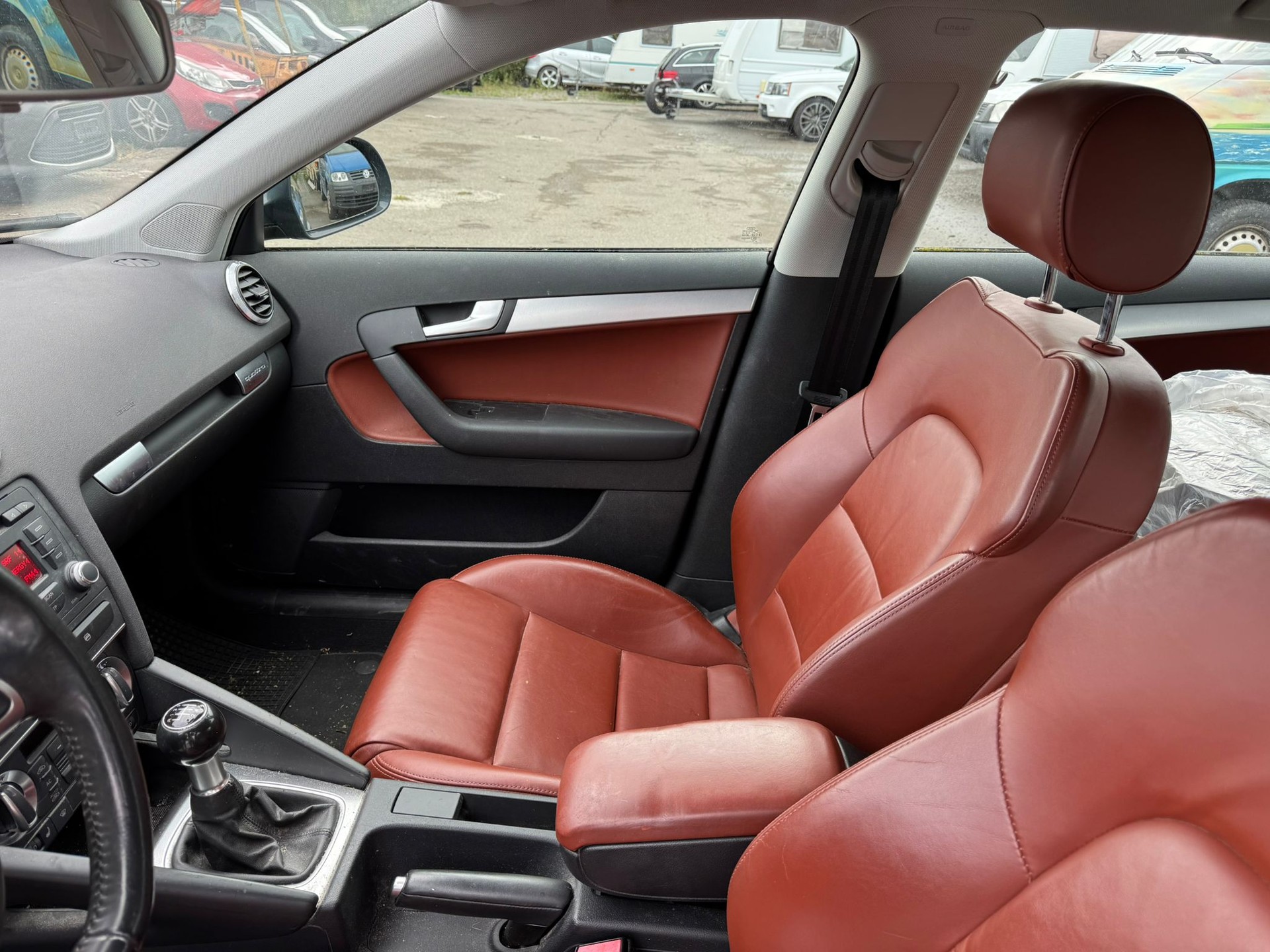 AUDI A3 Sportback 2.0 TDI Ambition quattro-image-12