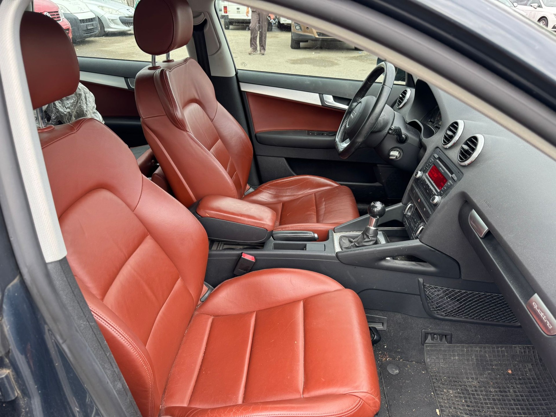 AUDI A3 Sportback 2.0 TDI Ambition quattro-image-8