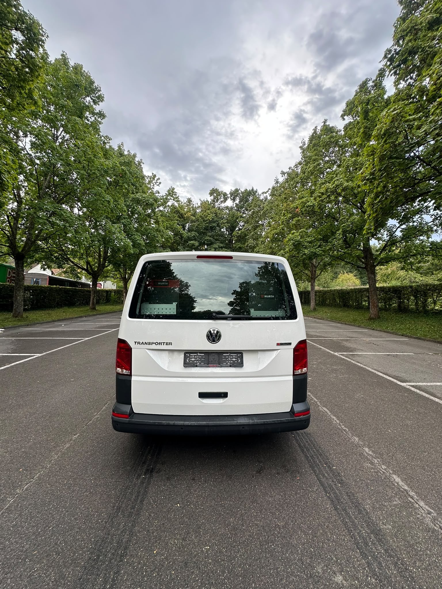 VW T6.1 2.0 TDI 4Motion DSG-image-4
