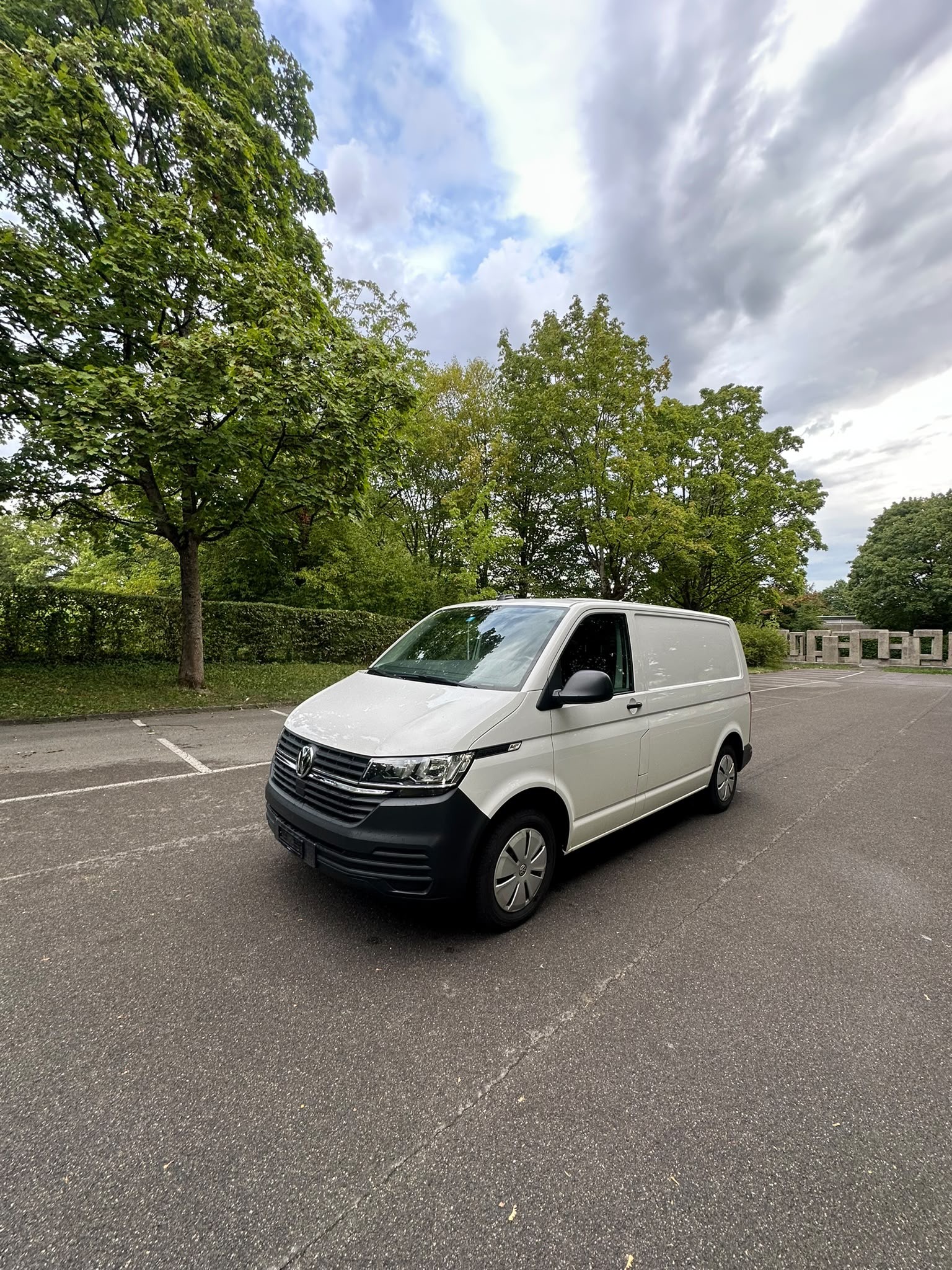 VW T6.1 2.0 TDI 4Motion DSG-image-7