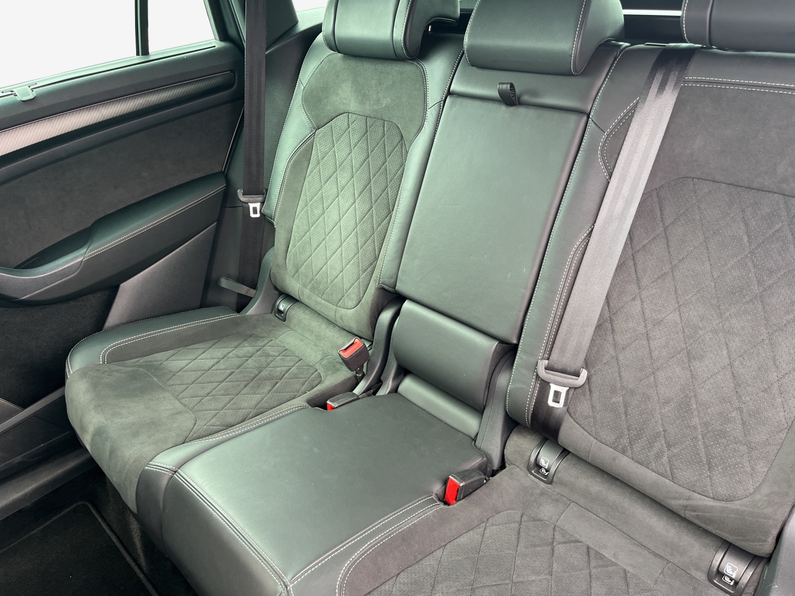 SKODA Kodiaq 2.0 TDI CR SportLine 4x4 DSG-image-11