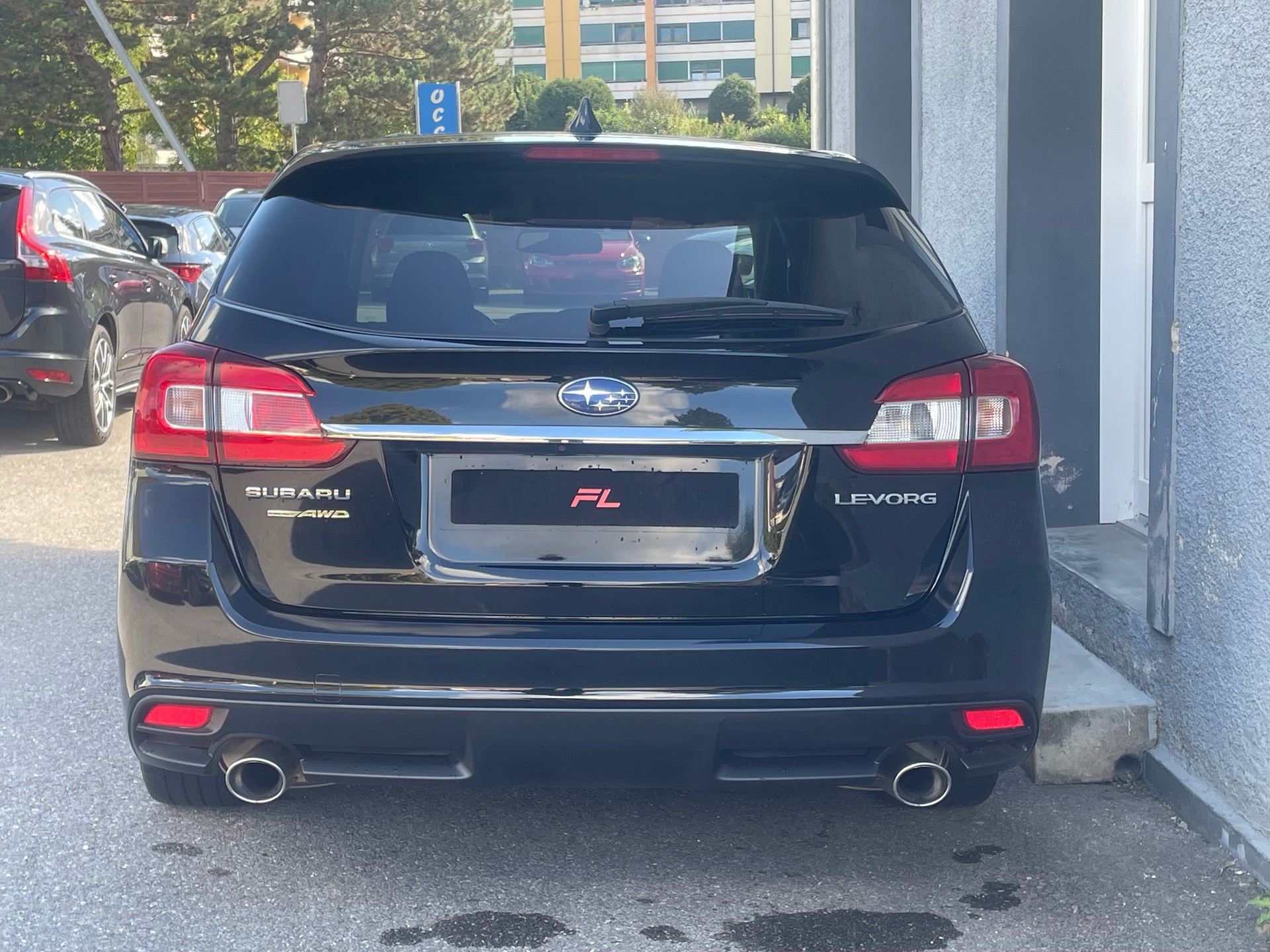 SUBARU Levorg 2.0i Advantage AWD Lineartronic-image-4