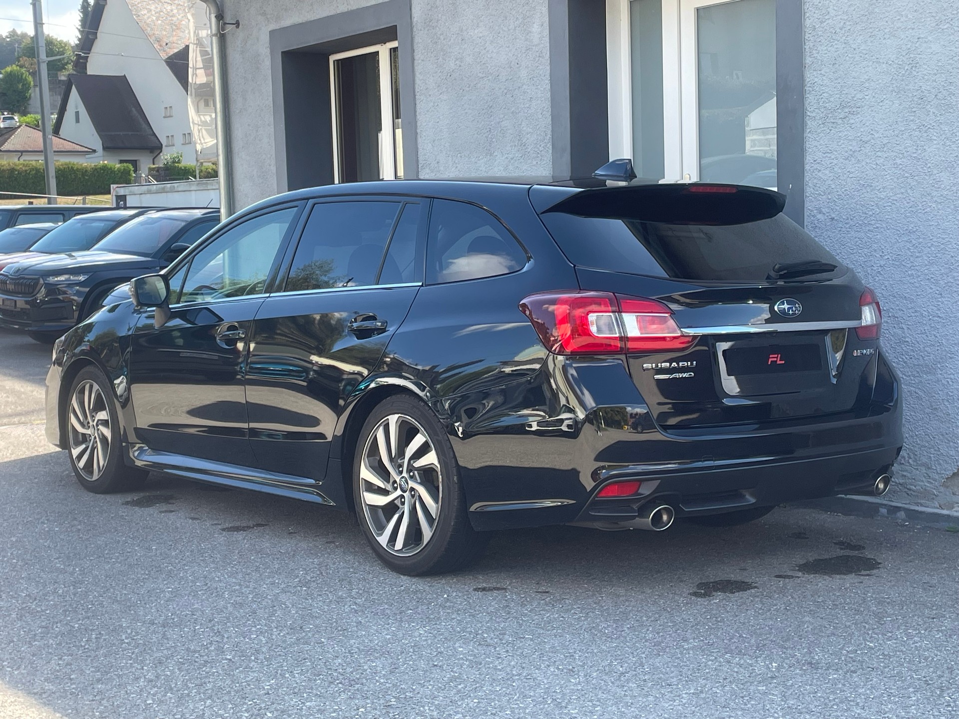 SUBARU Levorg 2.0i Advantage AWD Lineartronic-image-3