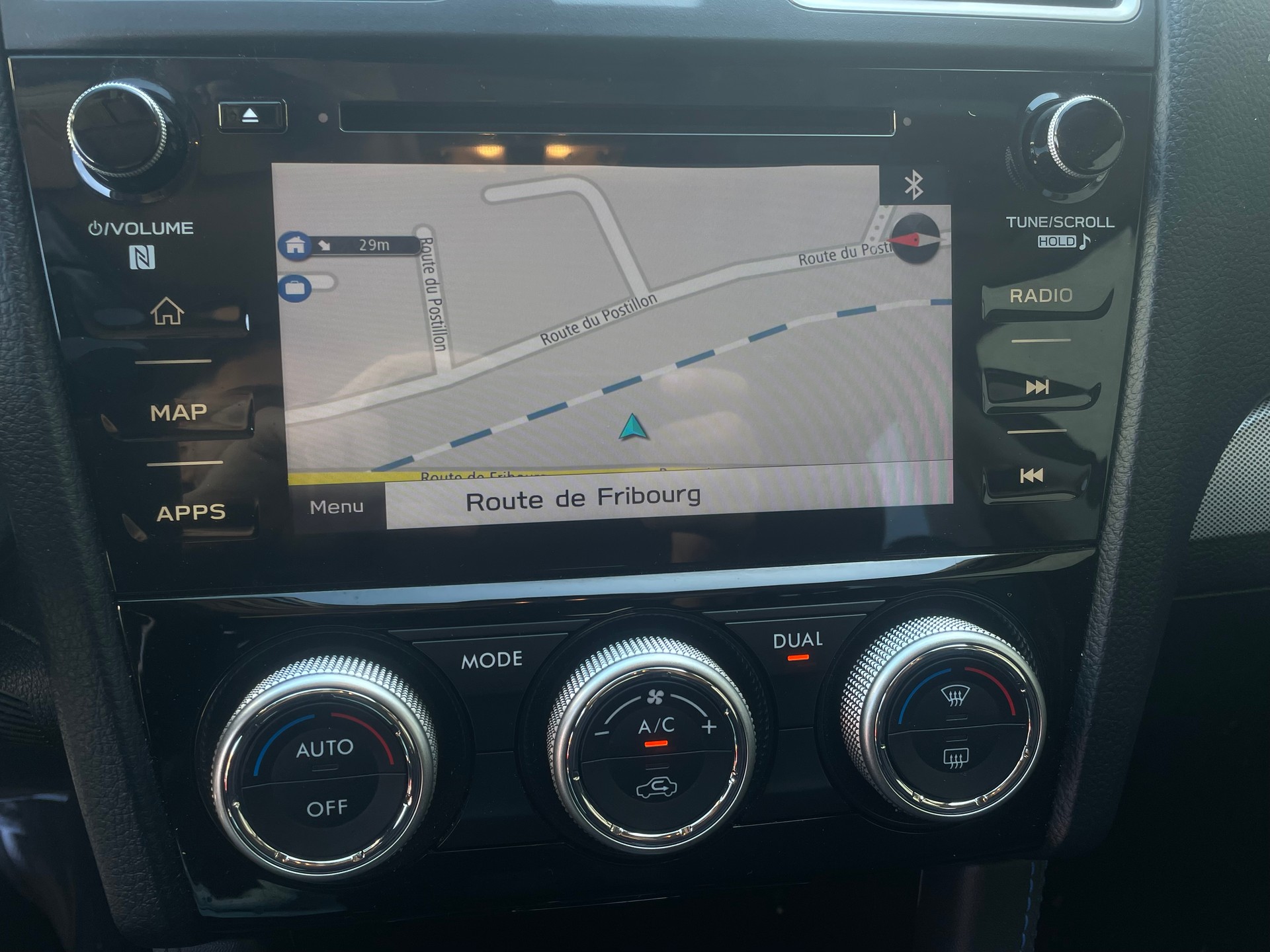 SUBARU Levorg 2.0i Advantage AWD Lineartronic-image-9