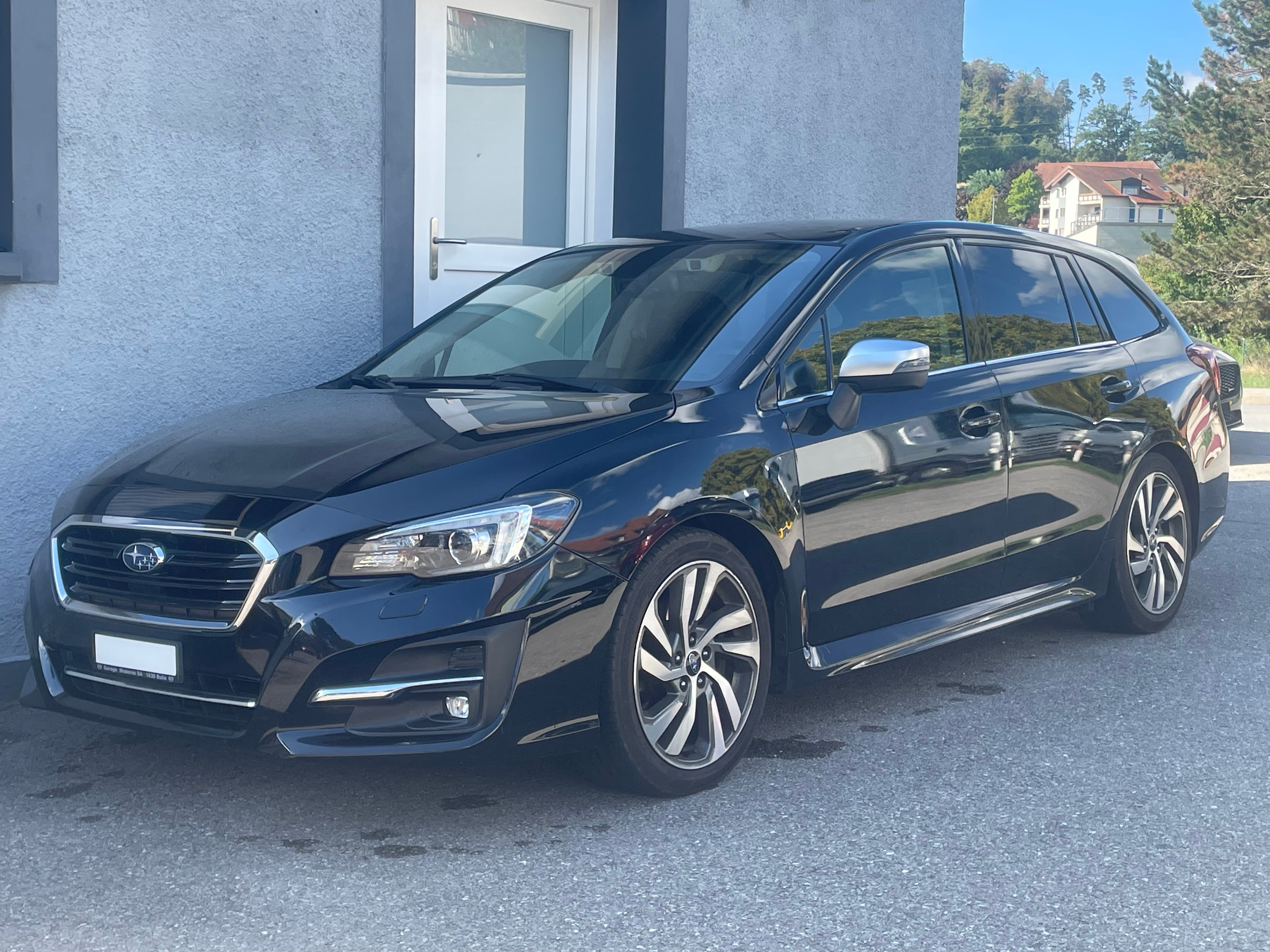 SUBARU Levorg 2.0i Advantage AWD Lineartronic — slika 1