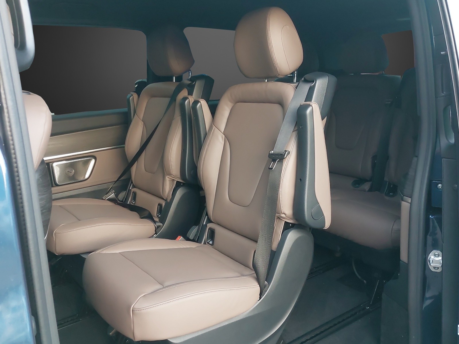 MERCEDES-BENZ V 300 d lang 4Matic Swiss Edition 9G-Tronic-image-7