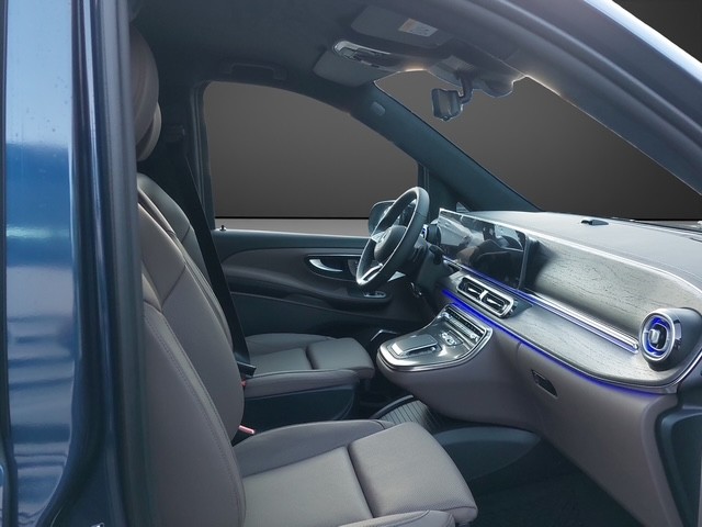 MERCEDES-BENZ V 300 d lang 4Matic Swiss Edition 9G-Tronic-image-8
