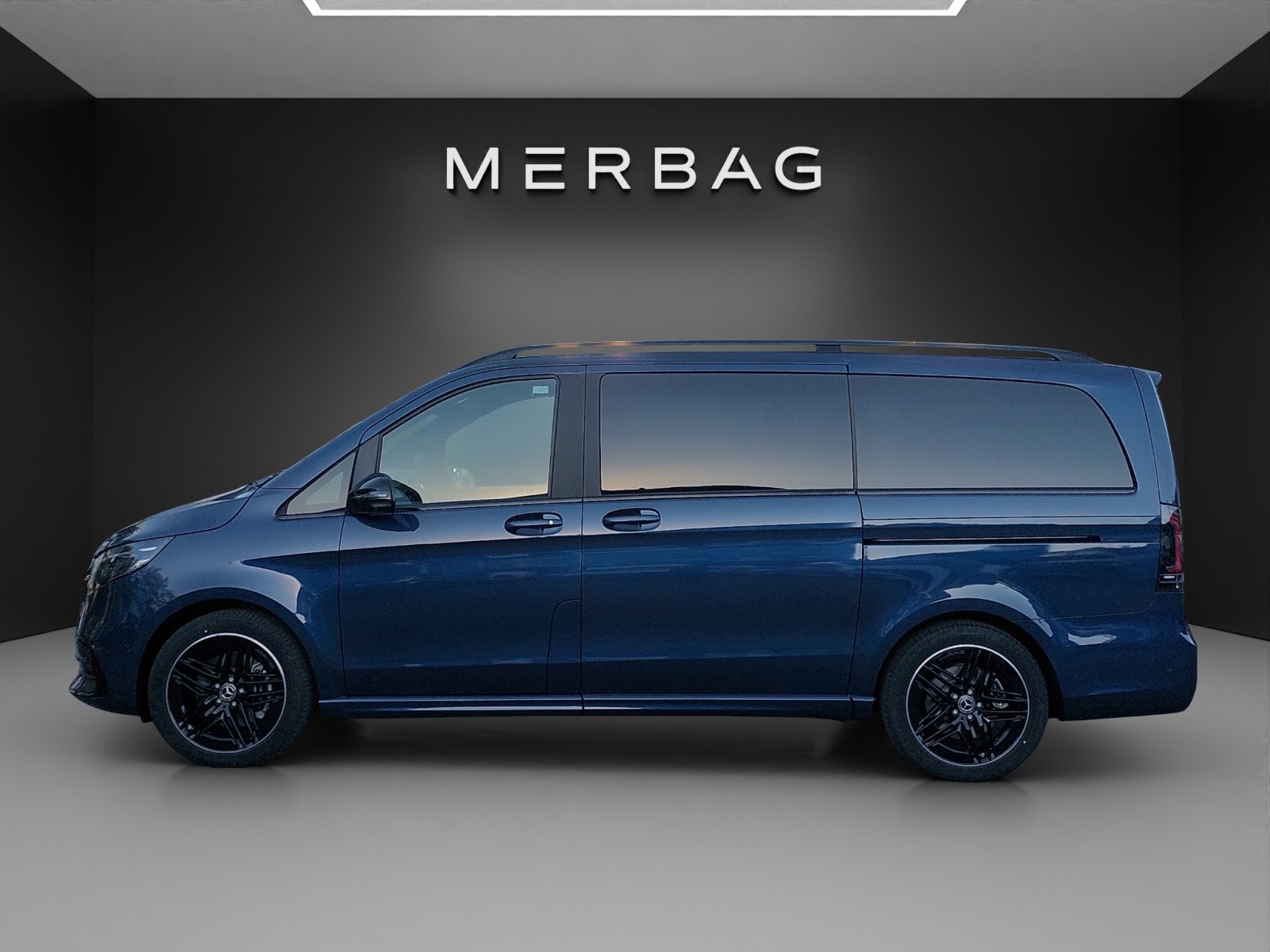 MERCEDES-BENZ V 300 d lang 4Matic Swiss Edition 9G-Tronic-image-4