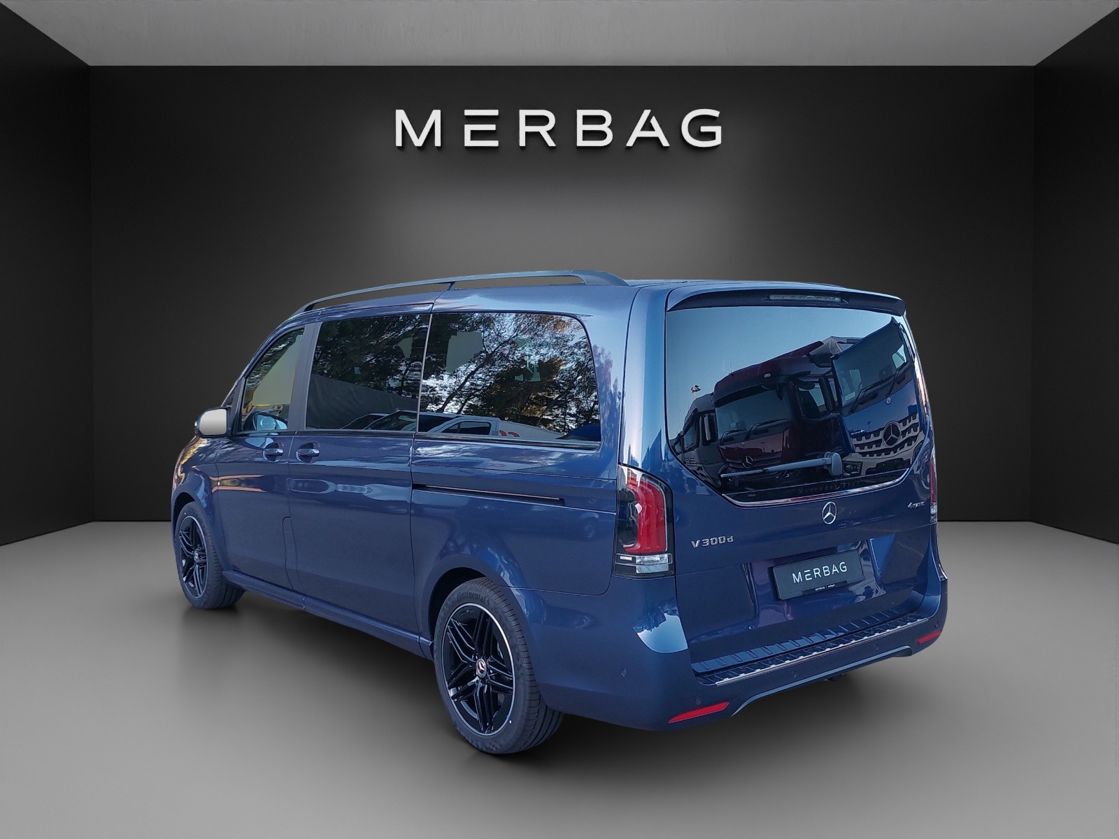 MERCEDES-BENZ V 300 d lang 4Matic Swiss Edition 9G-Tronic-image-3