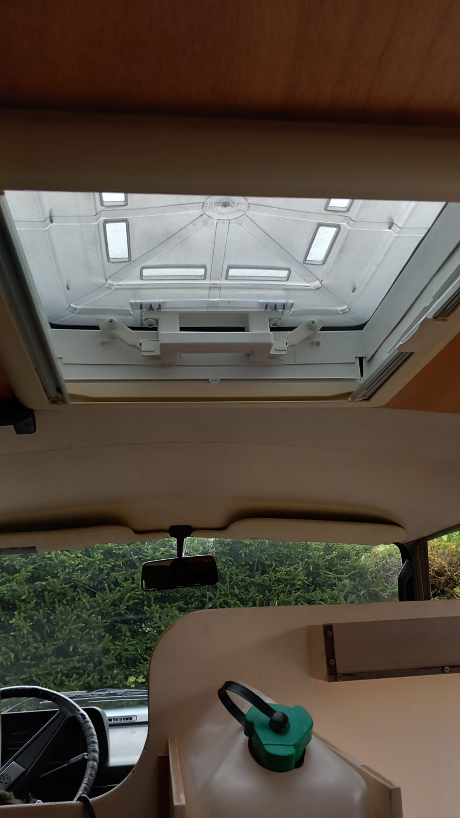 VW Porter-image-12