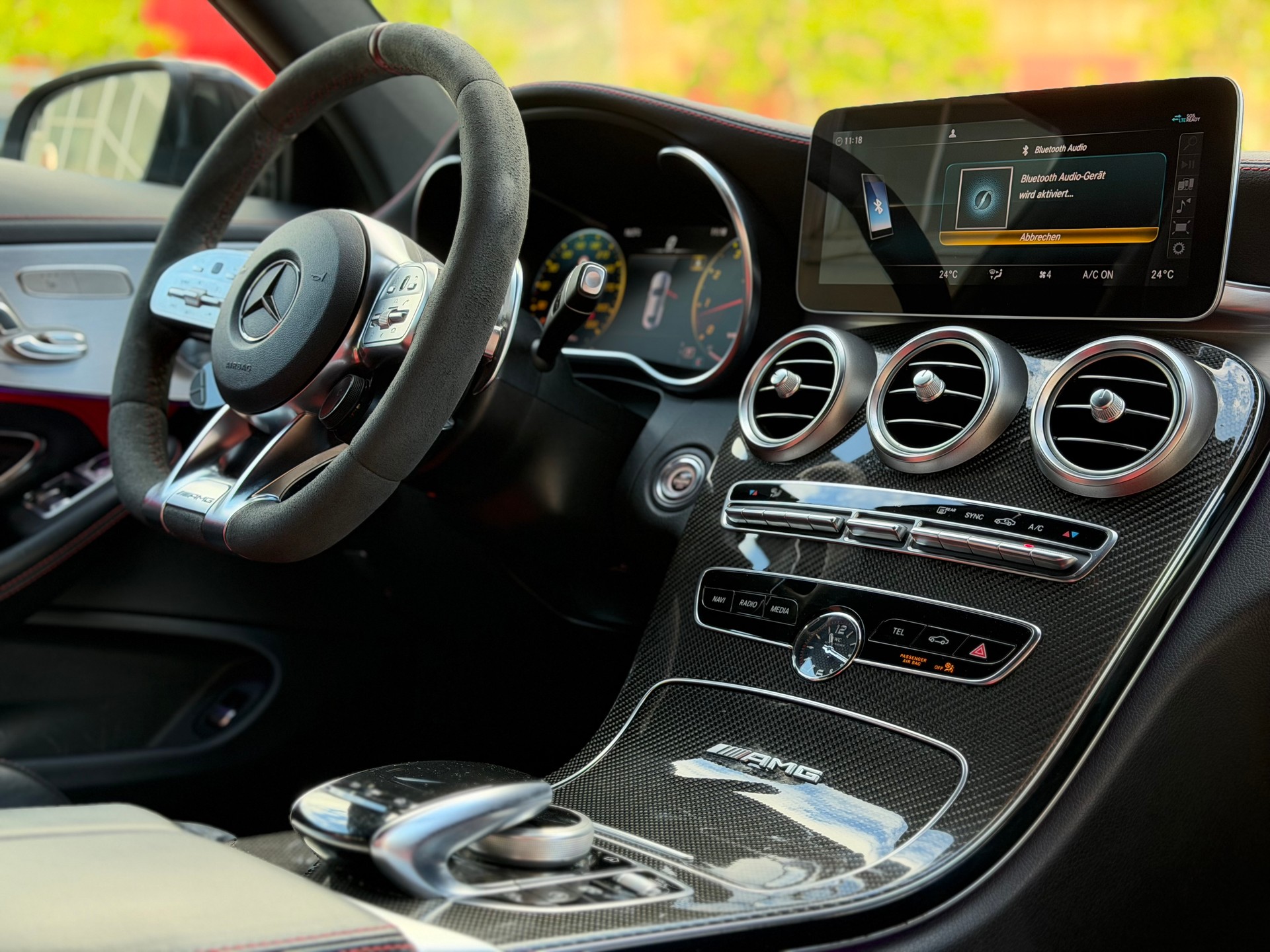 MERCEDES-BENZ C 63 S AMG 9G-tronic-image-19