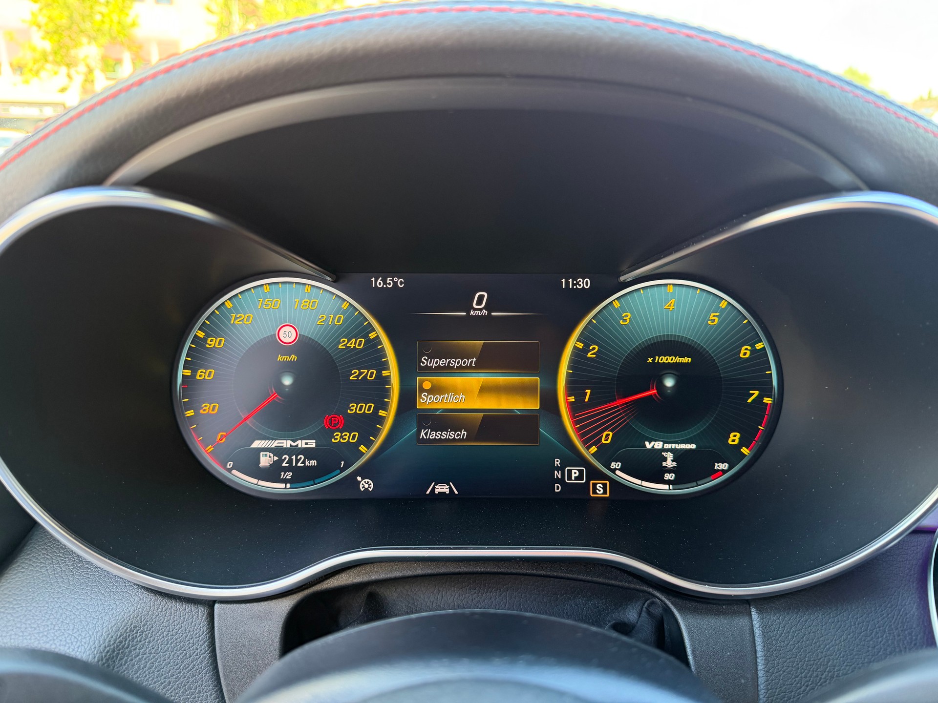MERCEDES-BENZ C 63 S AMG 9G-tronic-image-15