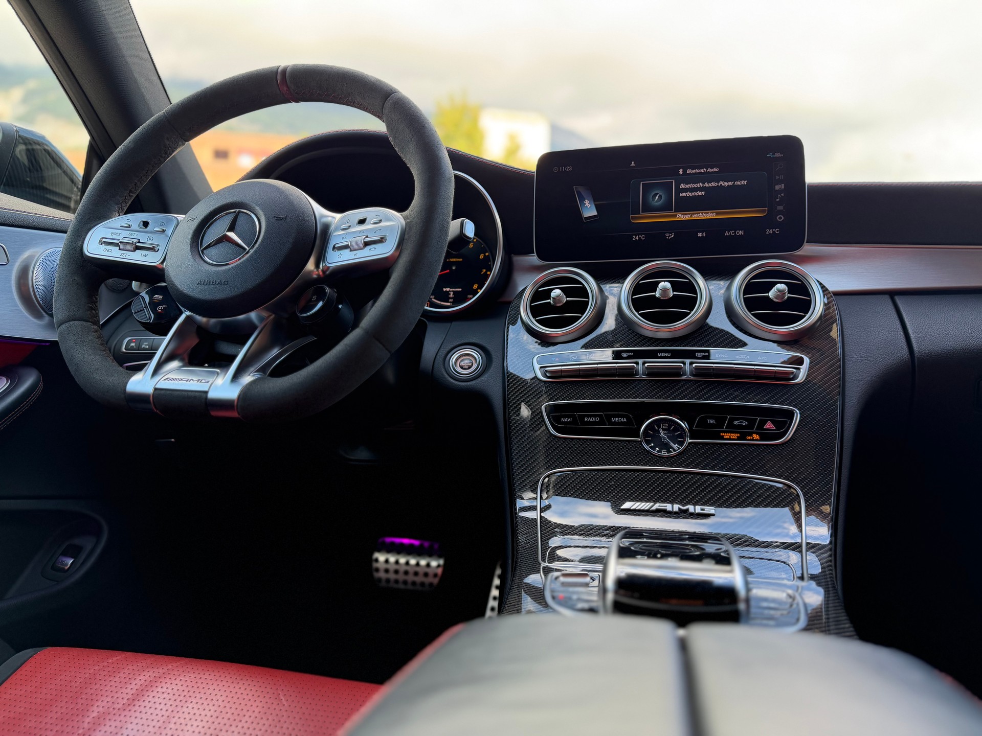 MERCEDES-BENZ C 63 S AMG 9G-tronic-image-12