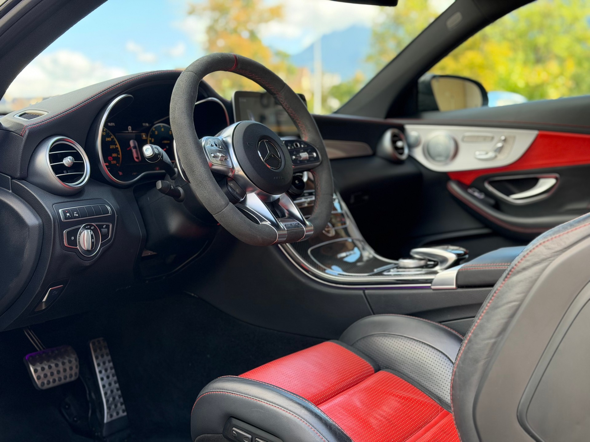 MERCEDES-BENZ C 63 S AMG 9G-tronic-image-22
