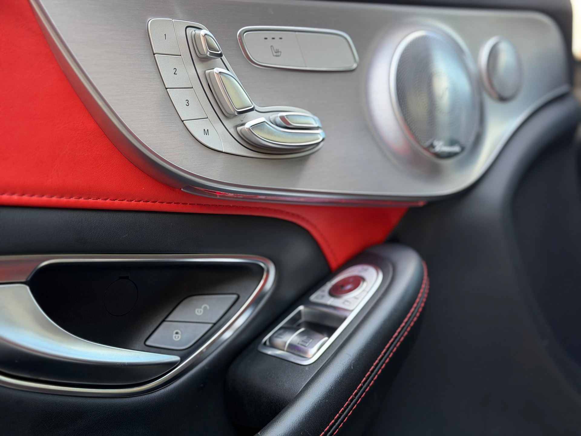 MERCEDES-BENZ C 63 S AMG 9G-tronic-image-23