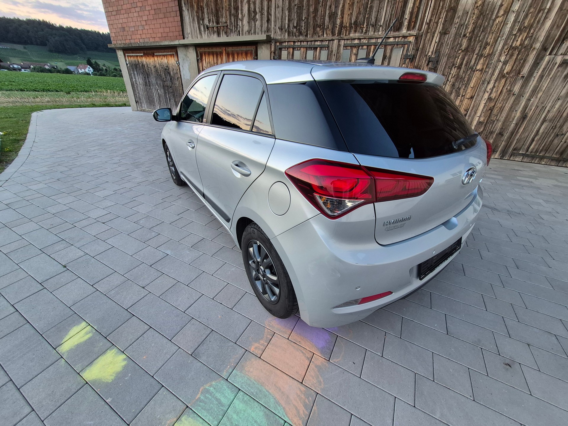 HYUNDAI 1.0 T-GDi Exxtra Plus-image-2
