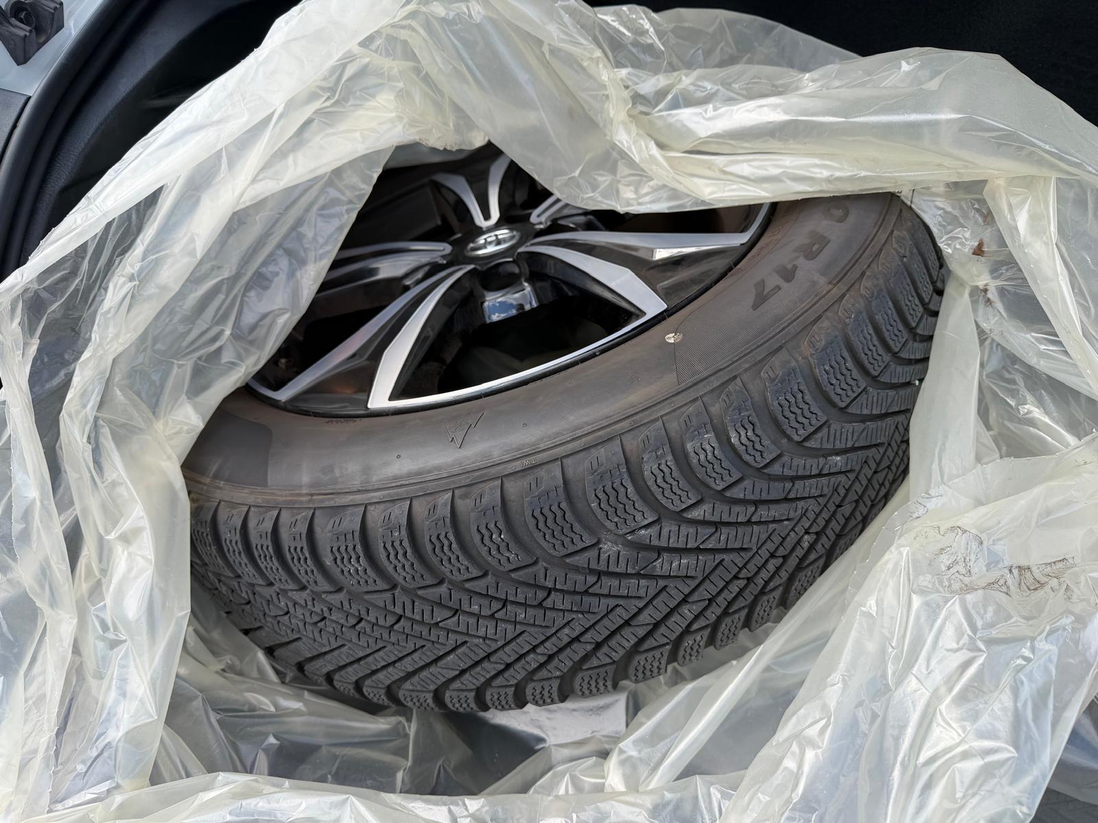 TOYOTA C-HR 2.0 VVTi HSD Move-image-13