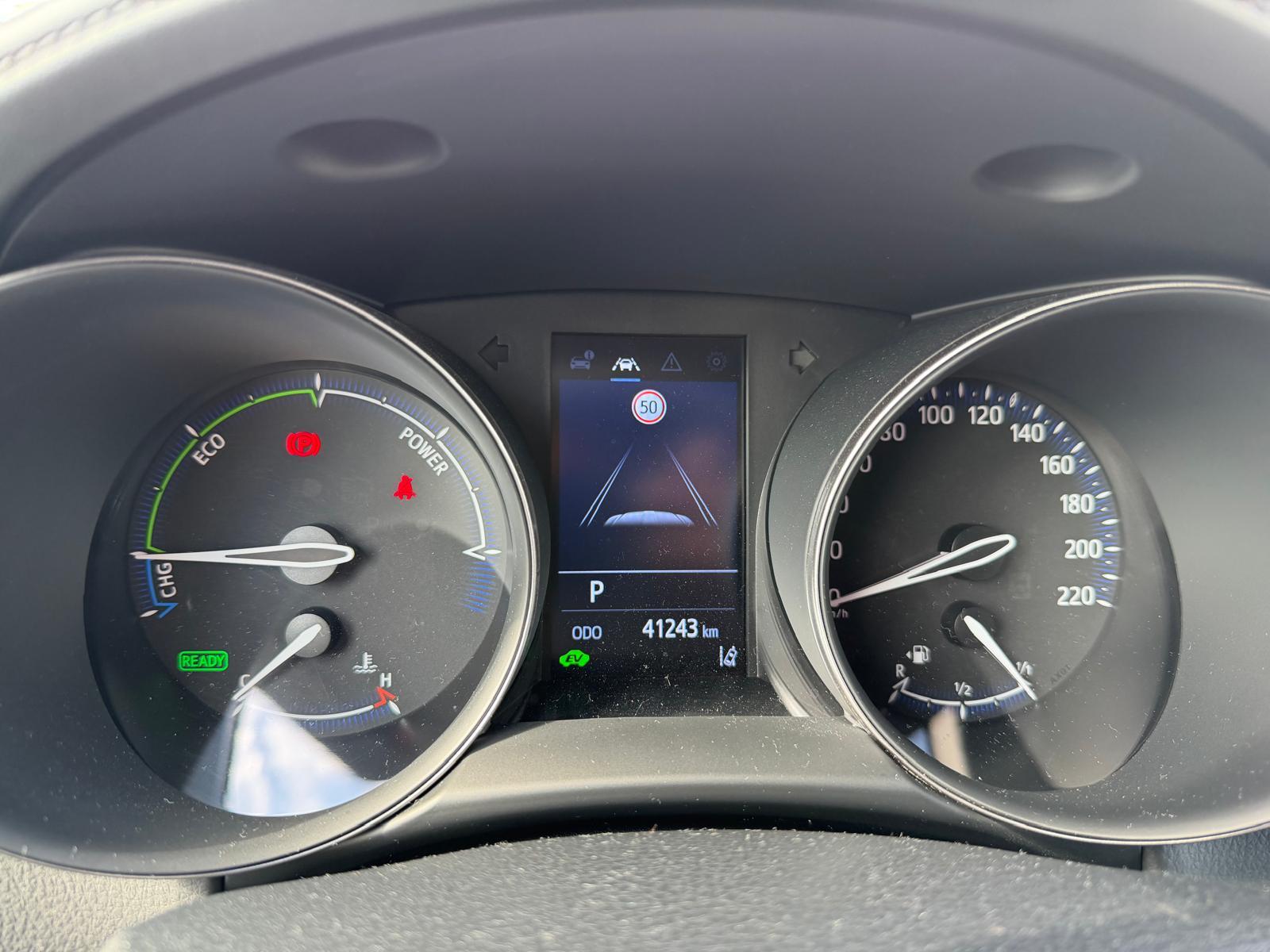 TOYOTA C-HR 2.0 VVTi HSD Move-image-12