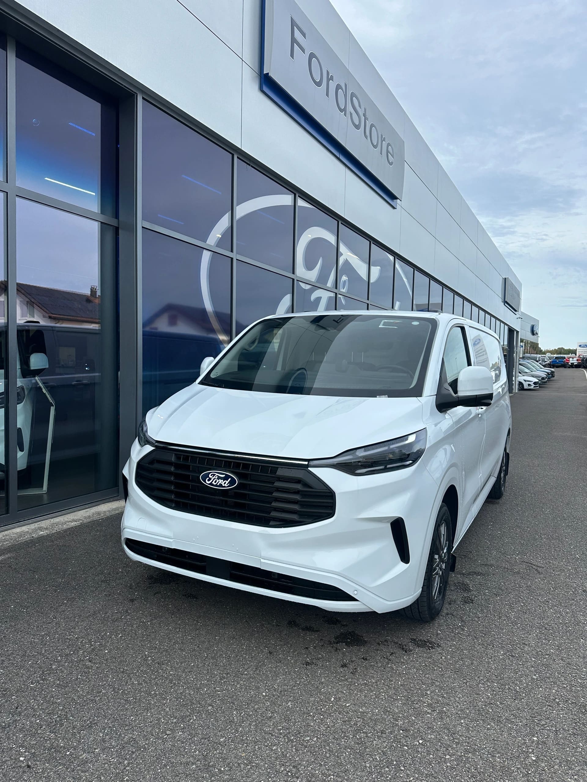 FORD Transit Custom Van 320 L2 2.0 EcoBl Limited/170CV/Aut.