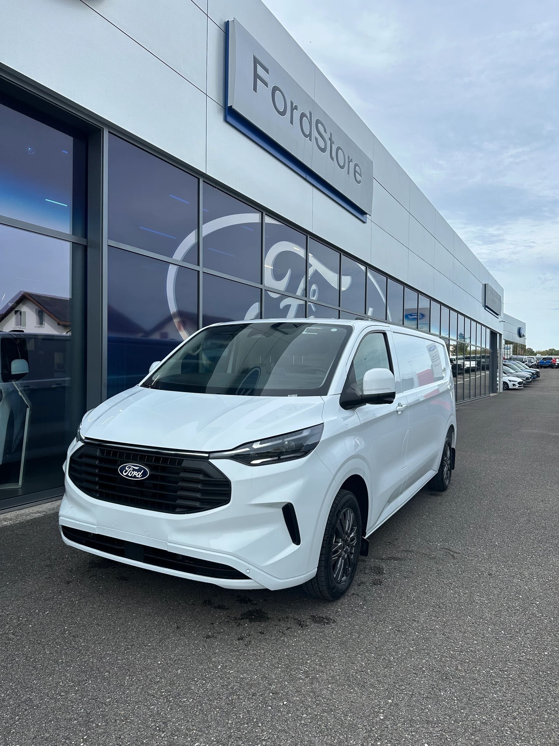 FORD Transit Custom Van 320 L2 2.0 EcoBl Limited/170CV/Aut.-showroom-element-1