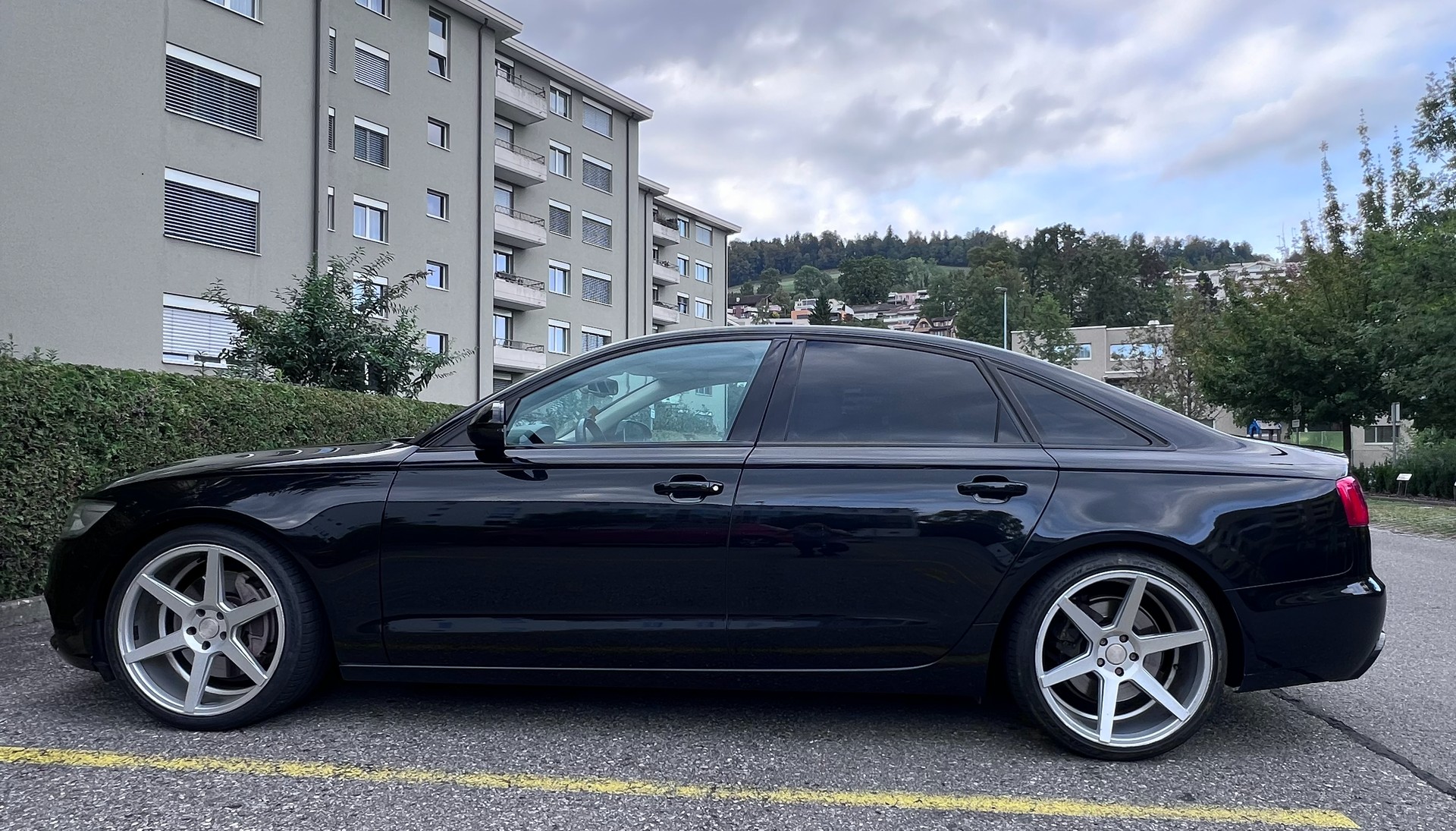 AUDI 3.0 V6 TFSI quattro S-Tr.-image-0