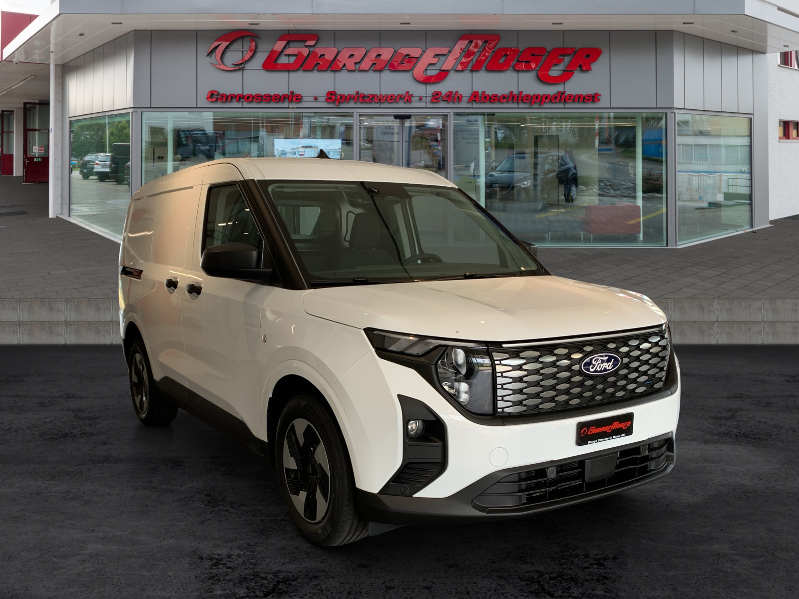 FORD E-Transit Courier Van Trend-image-2