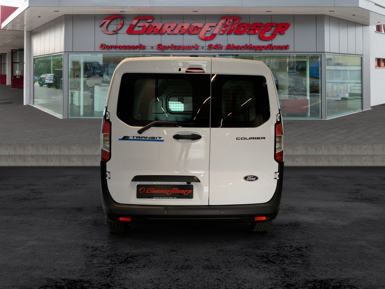 FORD E-Transit Courier Van Trend-image-5