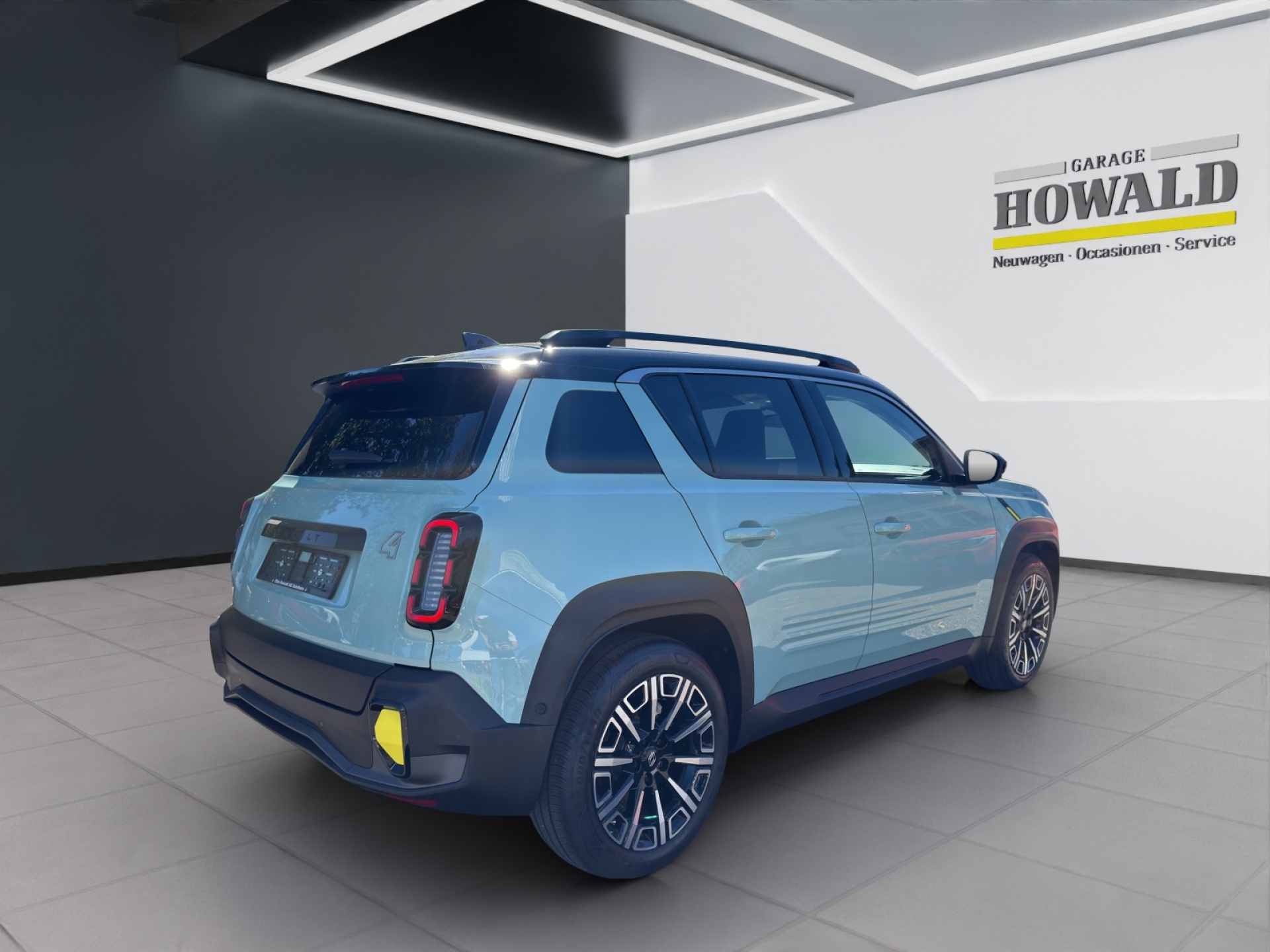 RENAULT R4 E-TECH ELECTRIC-image-4