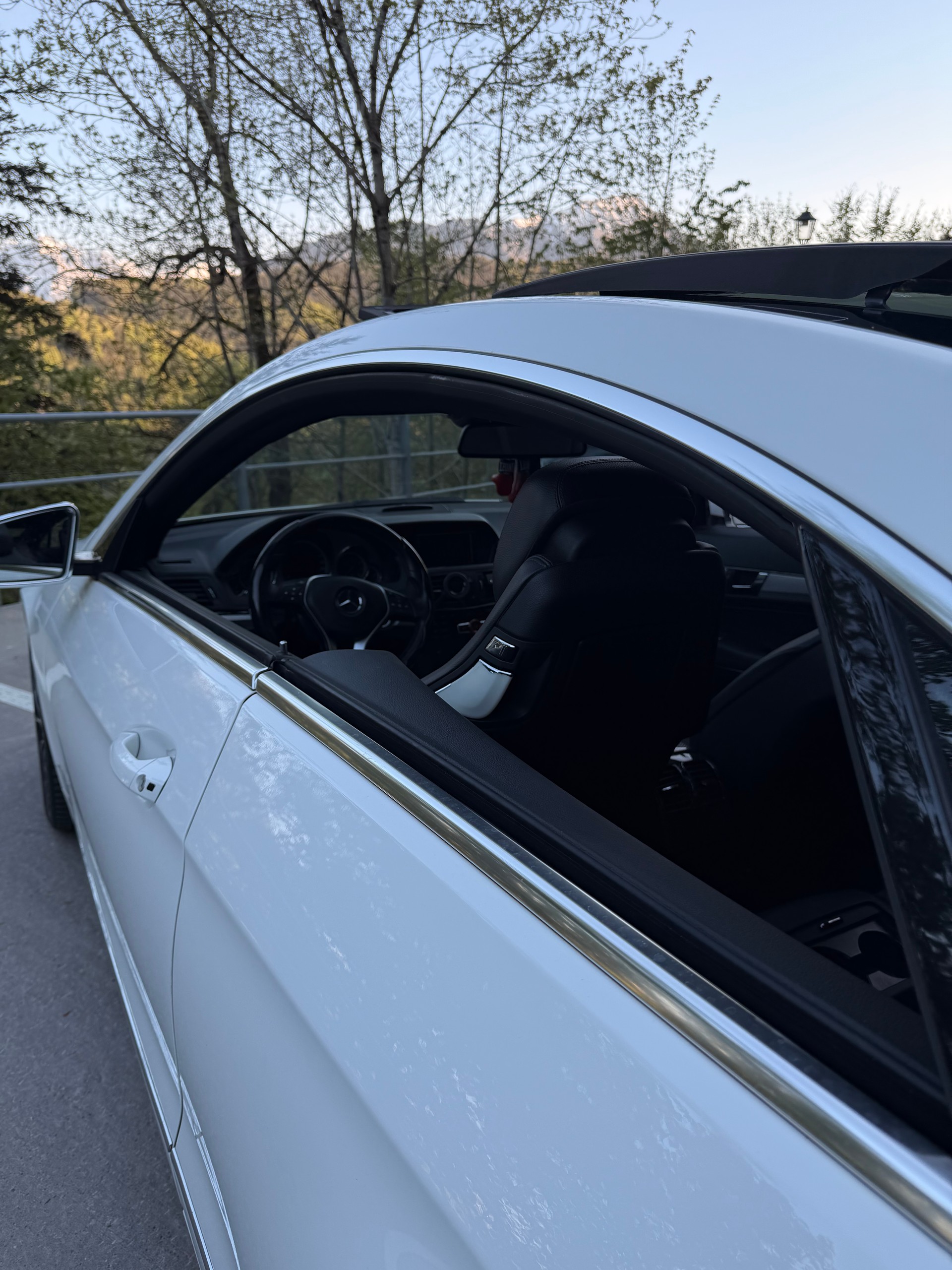 MERCEDES-BENZ E 200 BlueEF Avantgarde-image-3