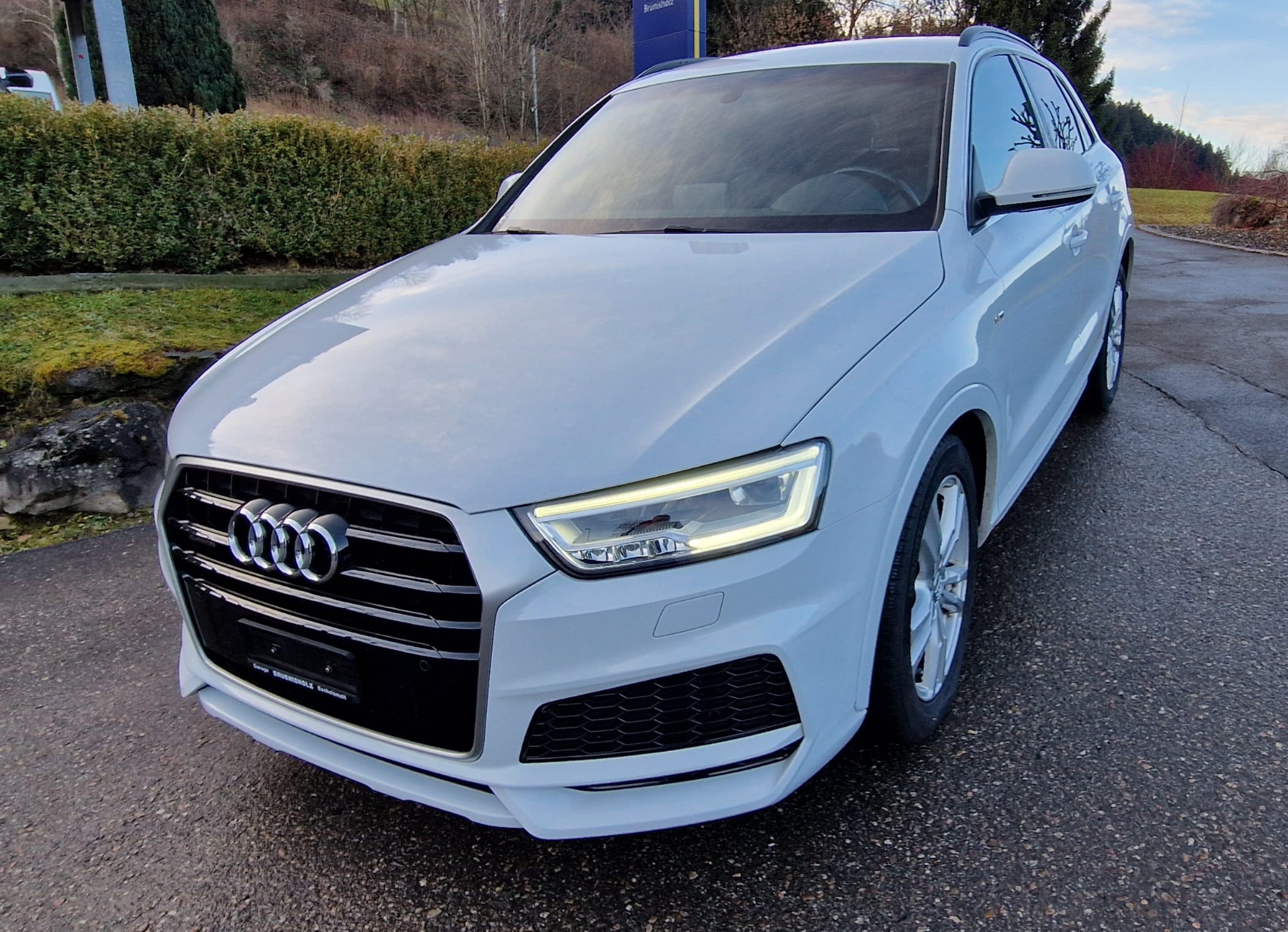 Car photo
