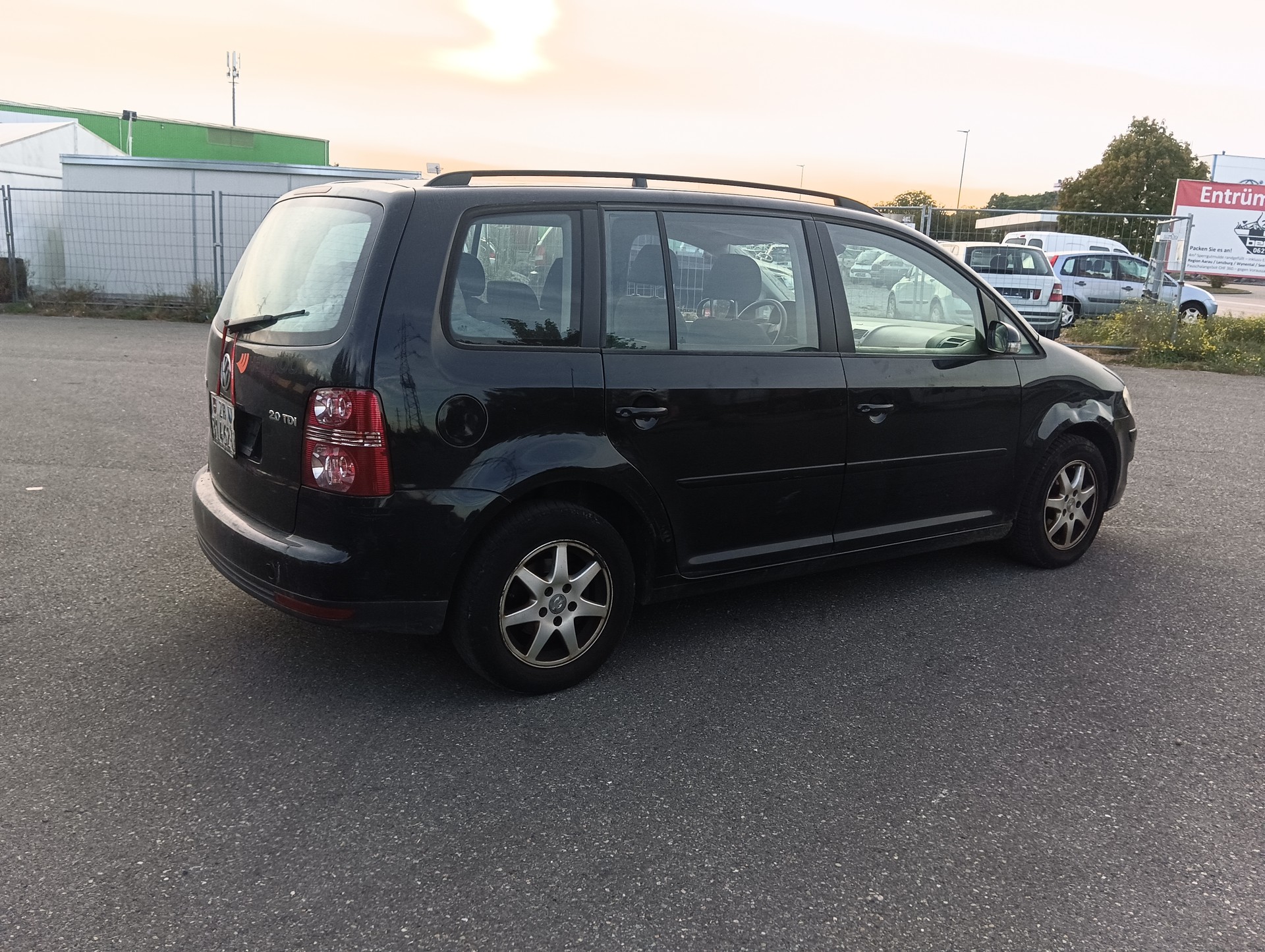 VW TOURAN-image-3