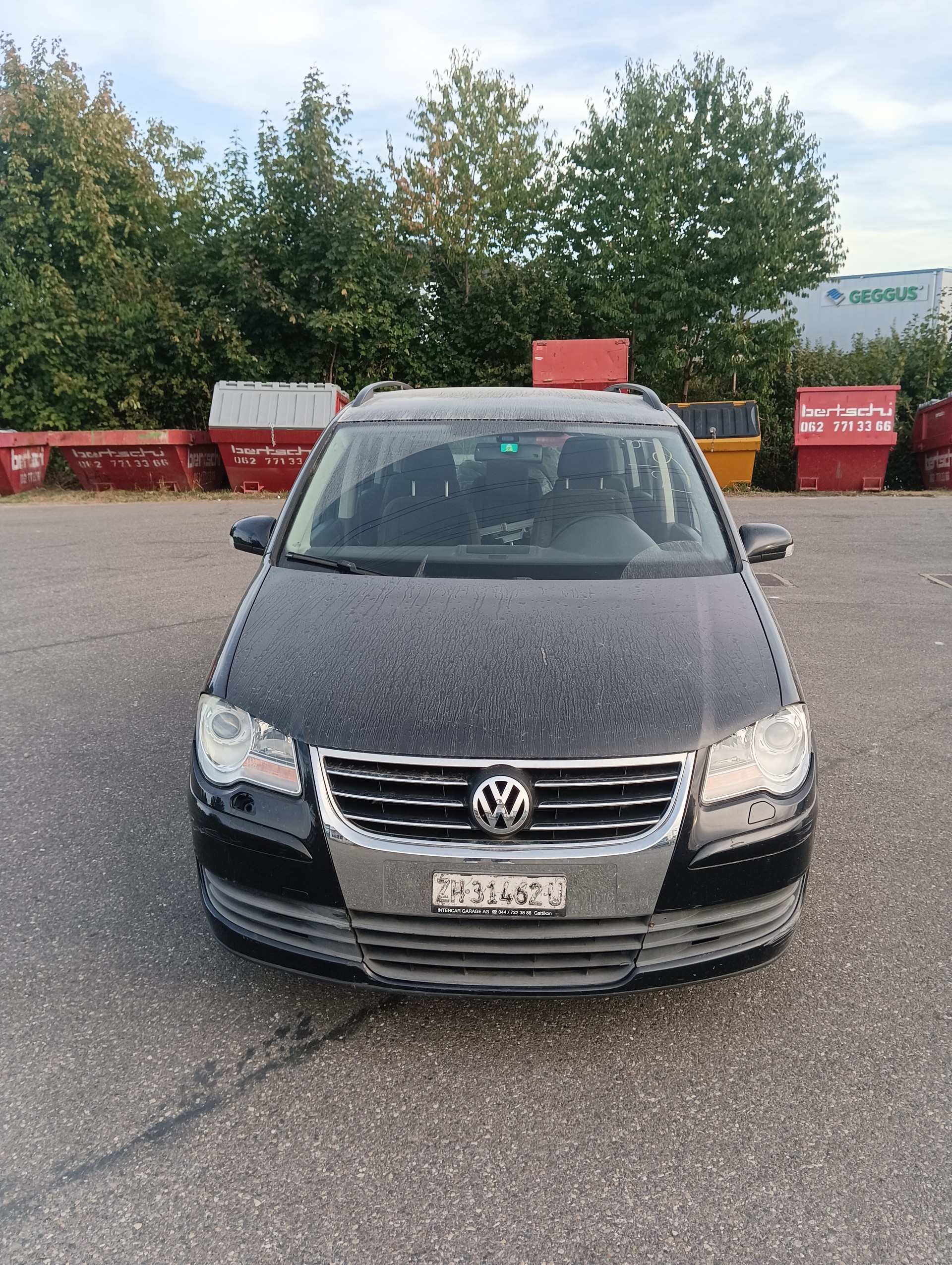 VW TOURAN-image-0