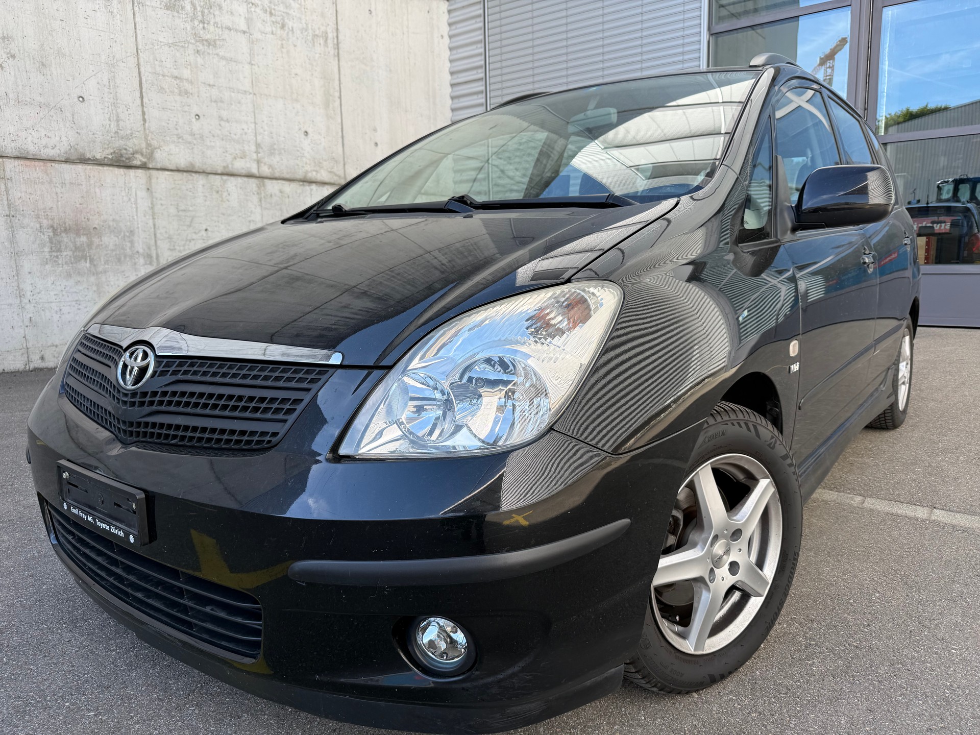 TOYOTA Corolla Verso 1.8 Linea Terra Family-image-1