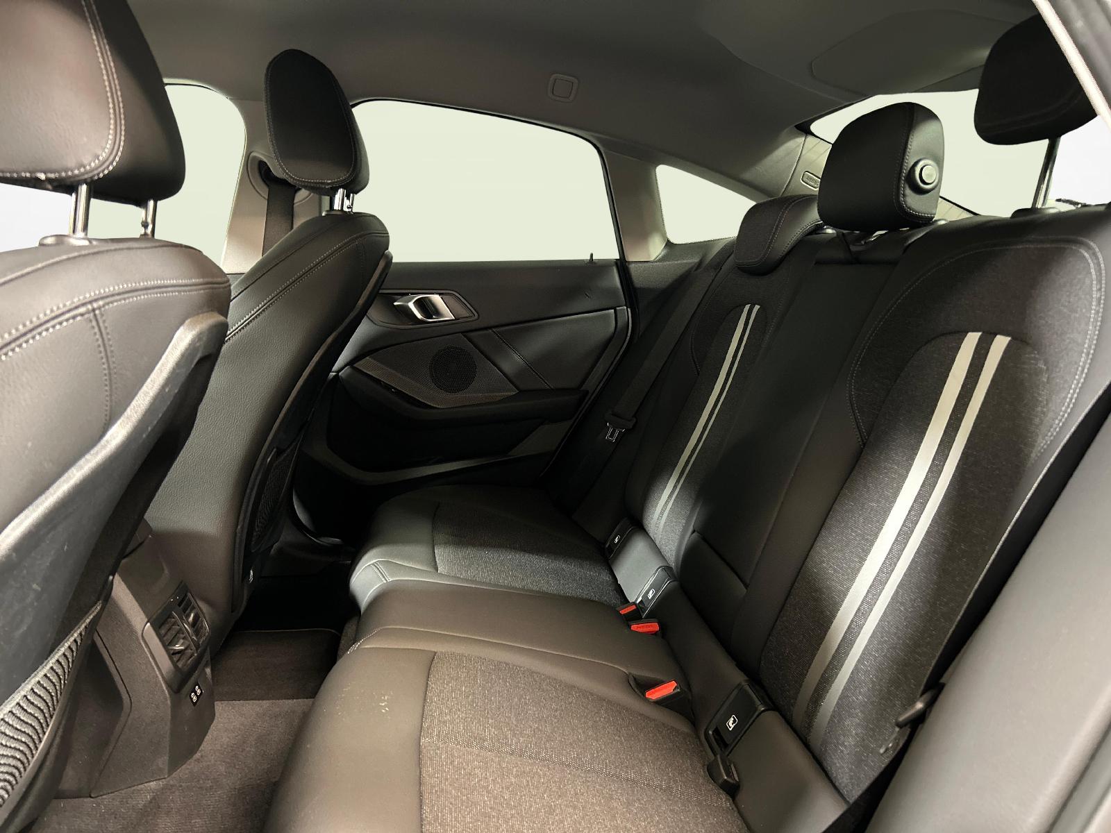 BMW 2er Reihe F44 Gran Coupé 220i xDrive SAG-showroom-element-3