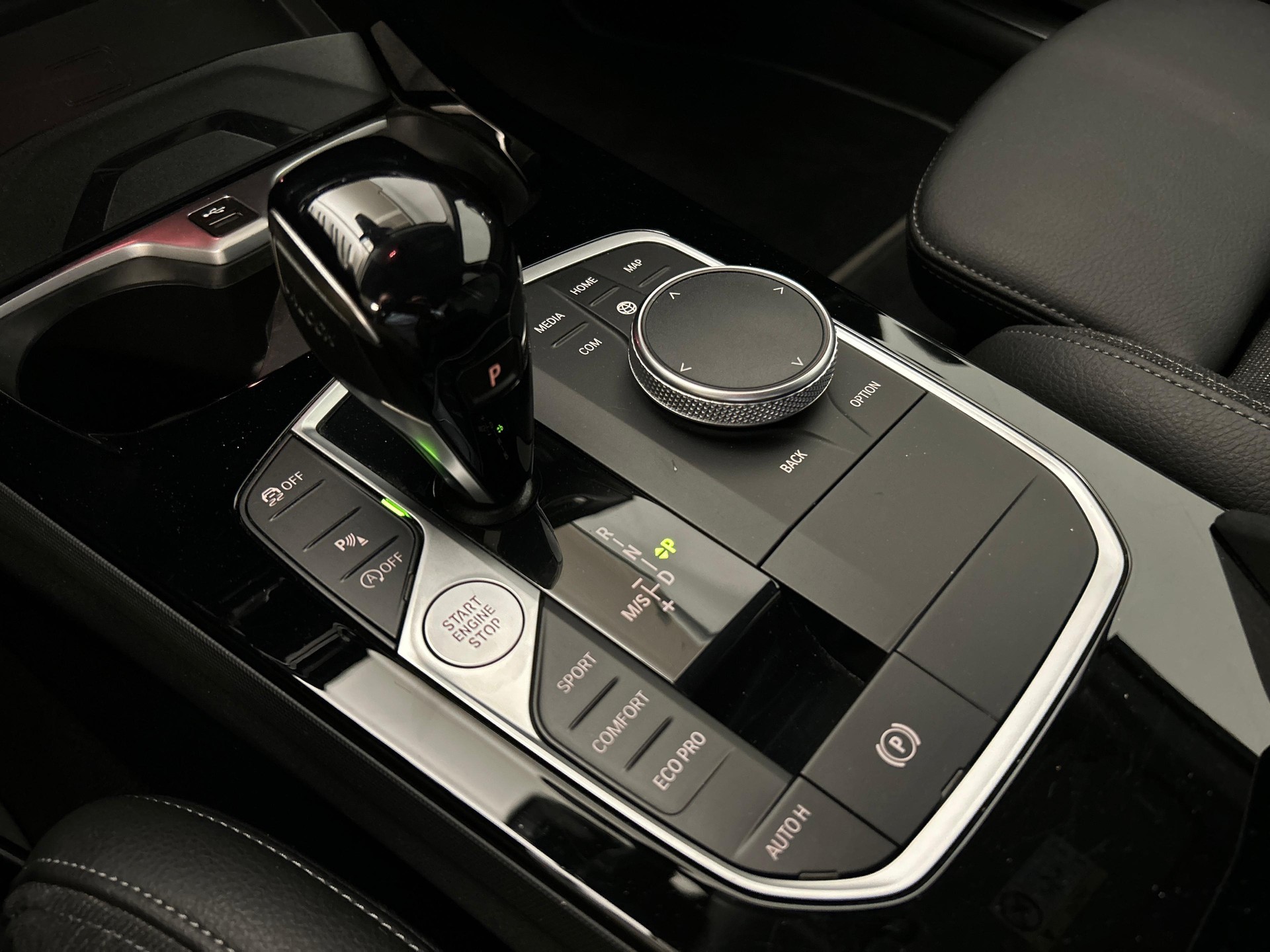 BMW 2er Reihe F44 Gran Coupé 220i xDrive SAG-image-15