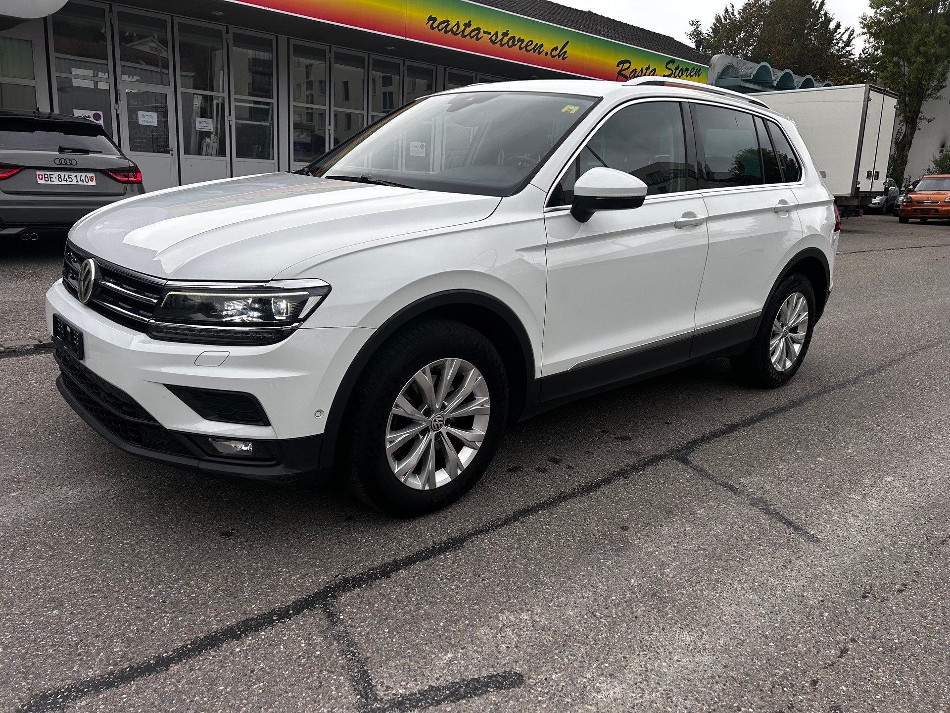 VW Tiguan 2.0 TDI SCR Comfortline 4Motion DSG-image-1