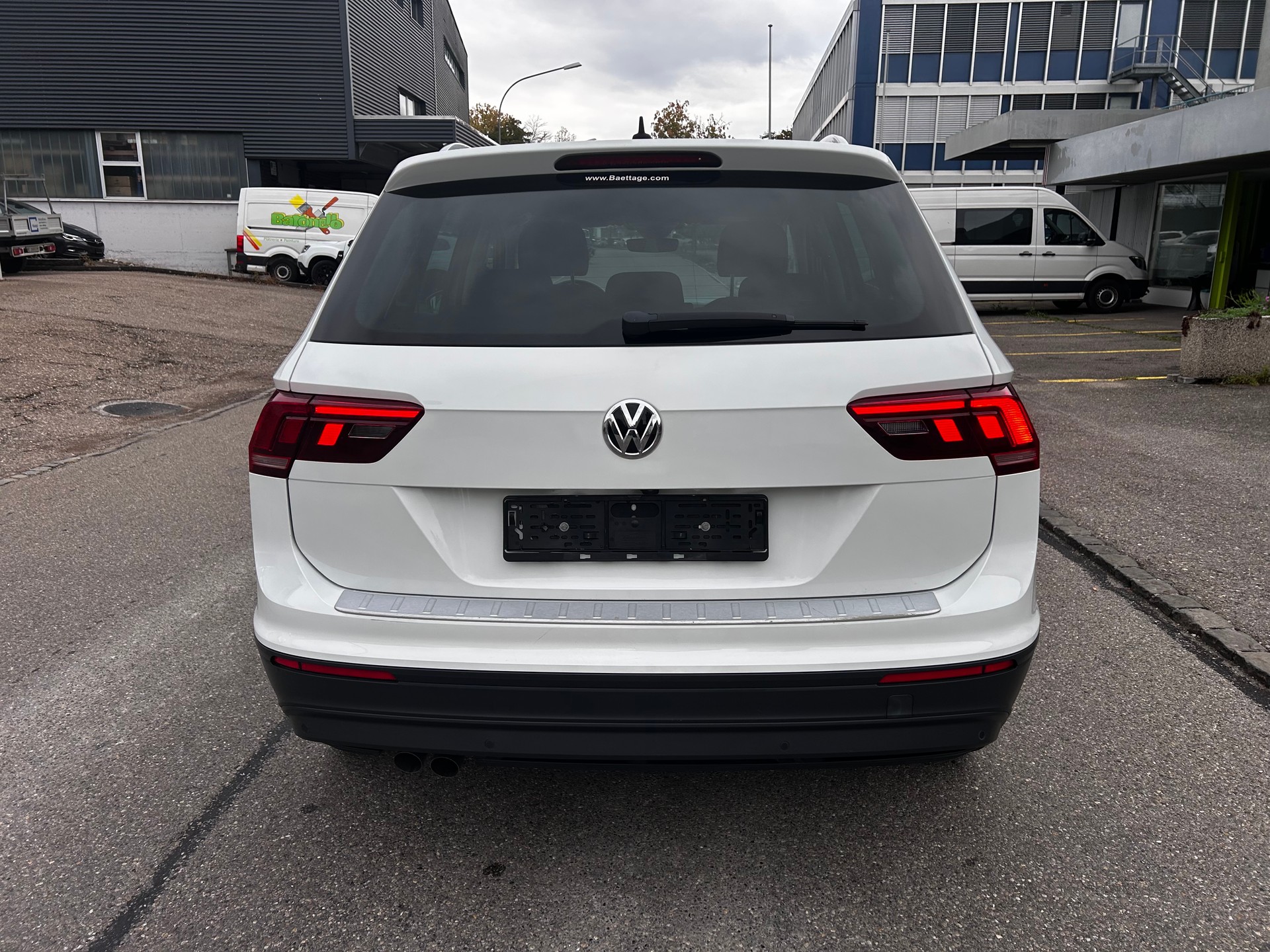 VW Tiguan 2.0 TDI SCR Comfortline 4Motion DSG-image-4