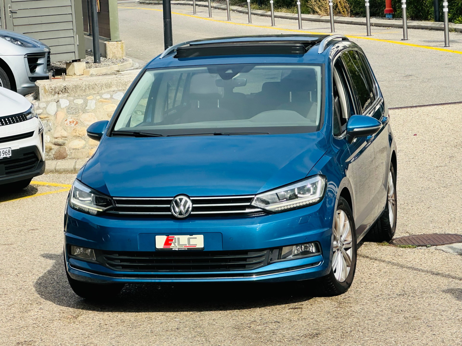 VW Touran 1.4 TSI BlueMotion Technology Highline DSG-image-0